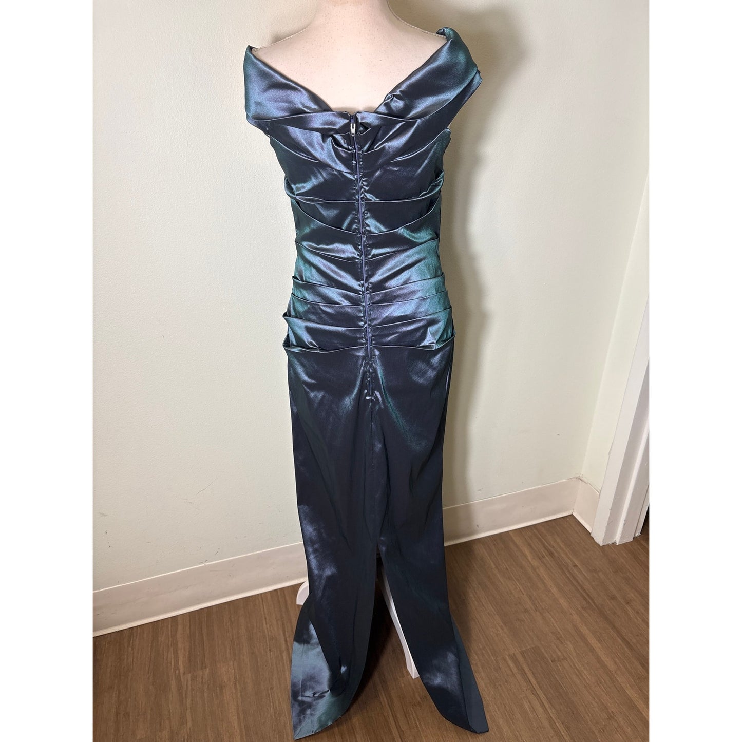 NWT Teri Jon Slate Off The Shoulder Gown Sz 10