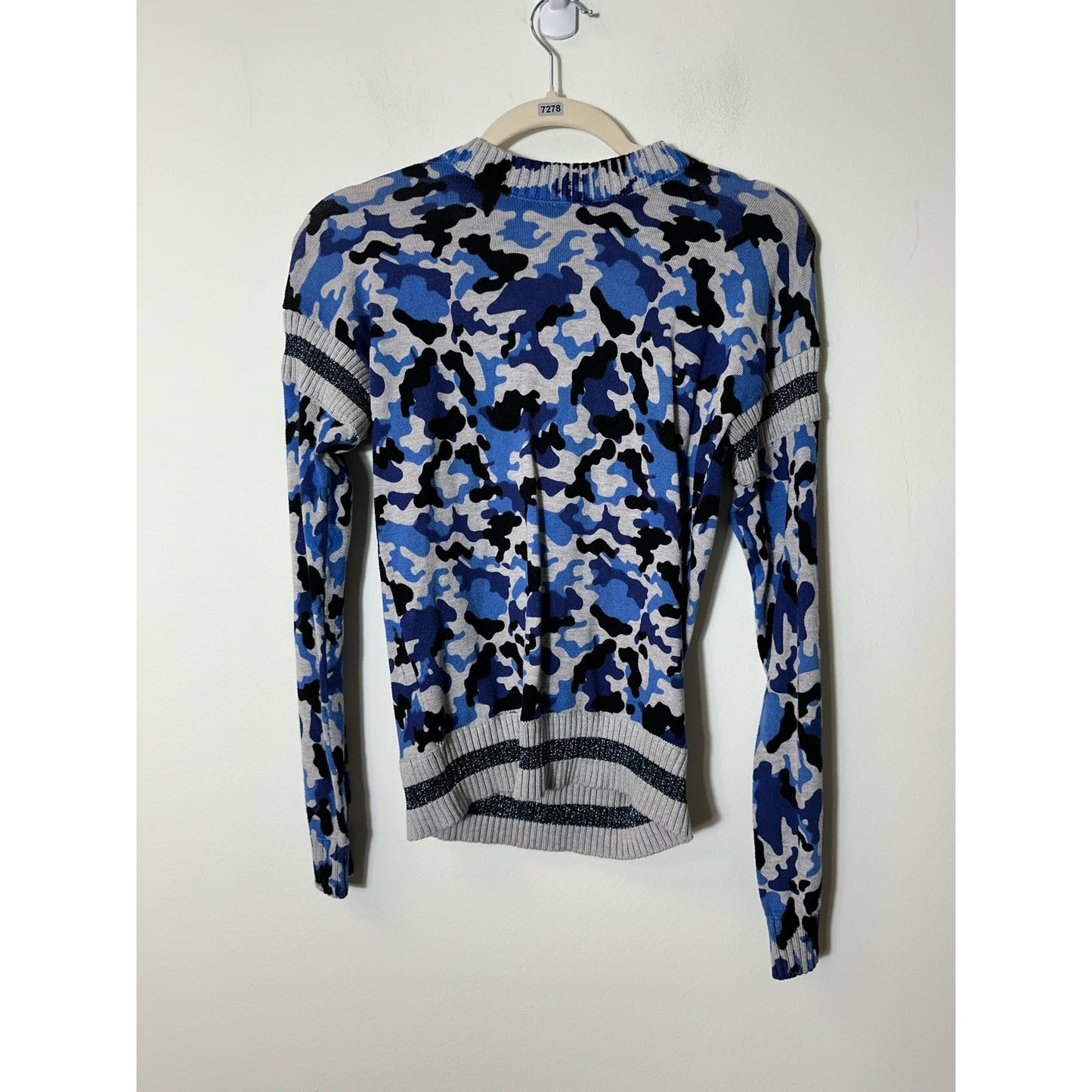 NWT Girls CentralParkWest Kid Gray Blue Camo Sweater Sz L (12/14)