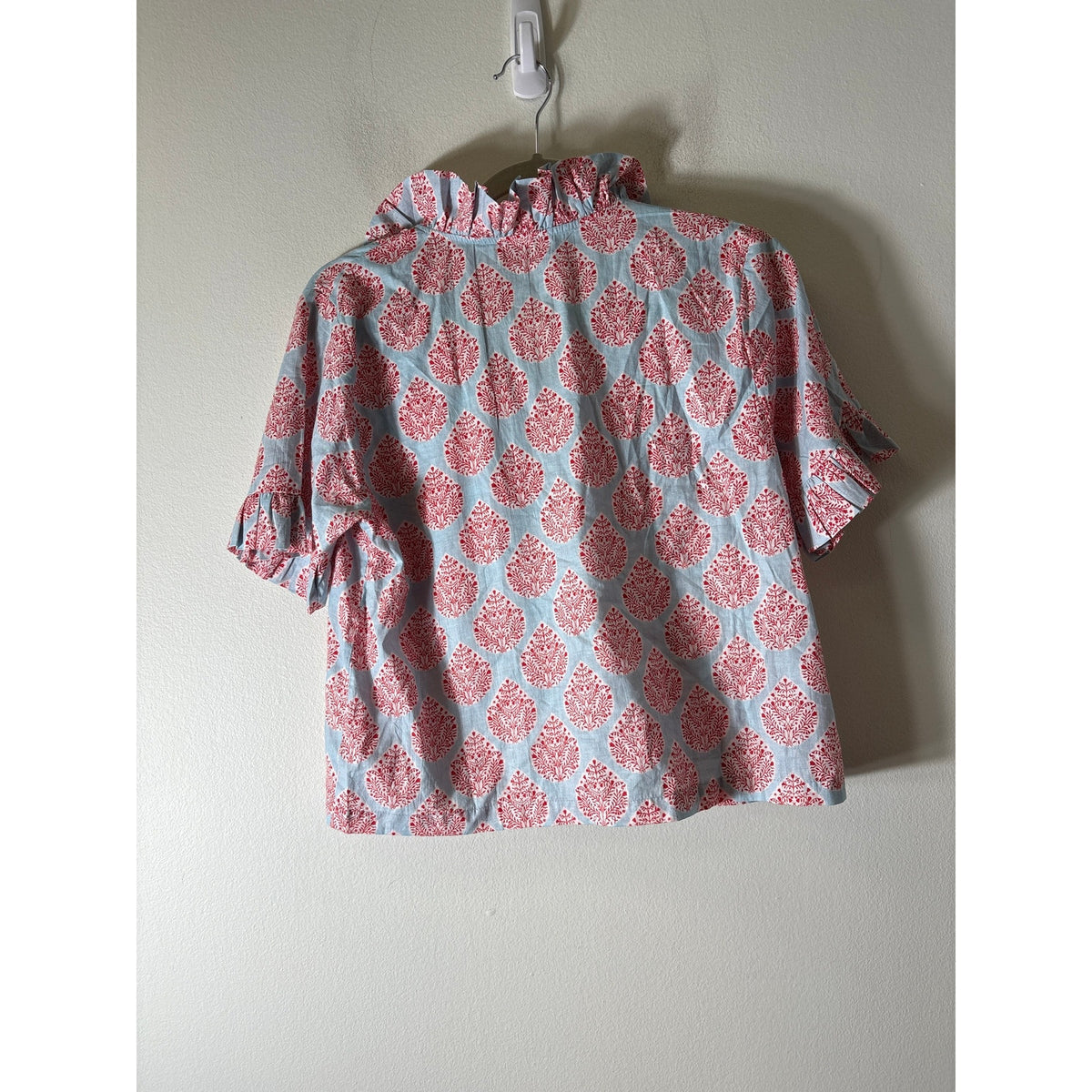 Pants Store Blue and Red Ruffle Top Sz S