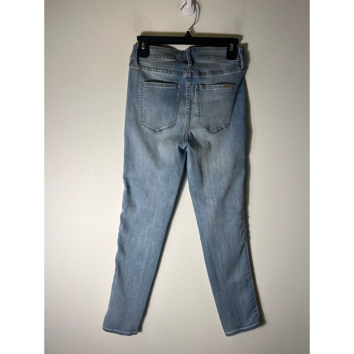 White House Black Market The Slim Ankle Blue Jean Sz 2