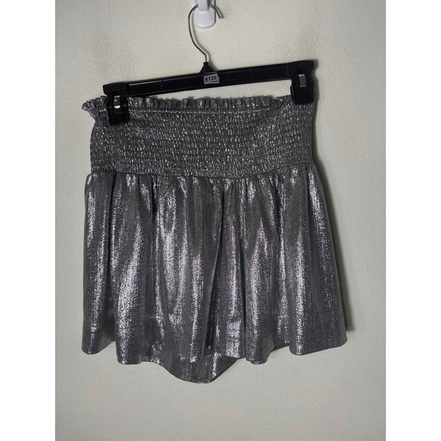 TCEC Silver Smocked Elastic High Waisted Flowy Shorts Sz S