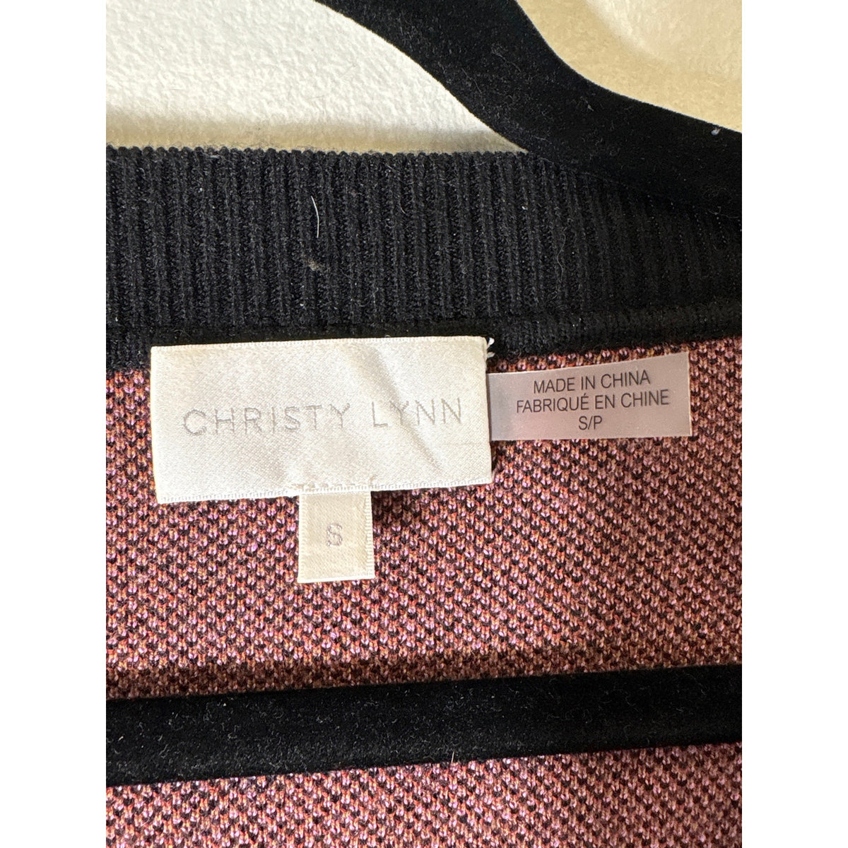 Christy Lynn Black Floral Long Sleeve V-Neck Sweater Sz S