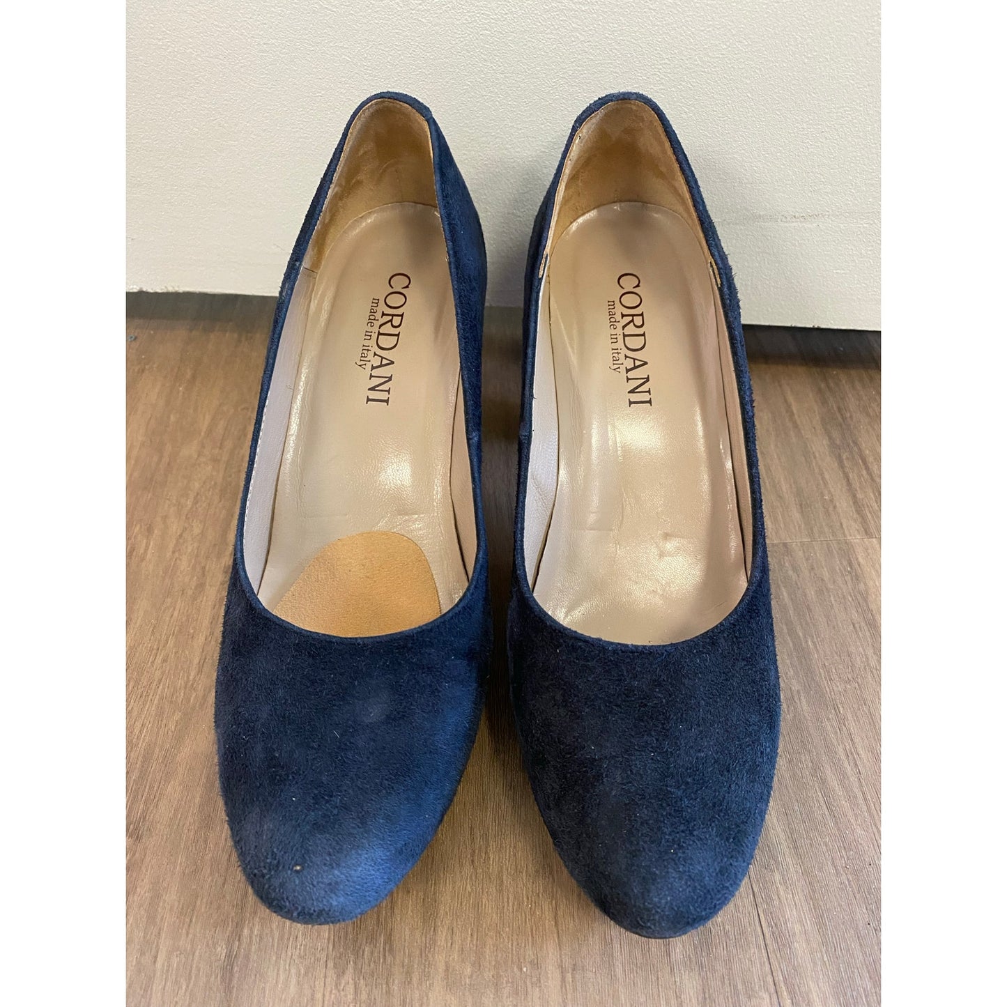 Cordani Black Suede Platform Heel Sz 38.5