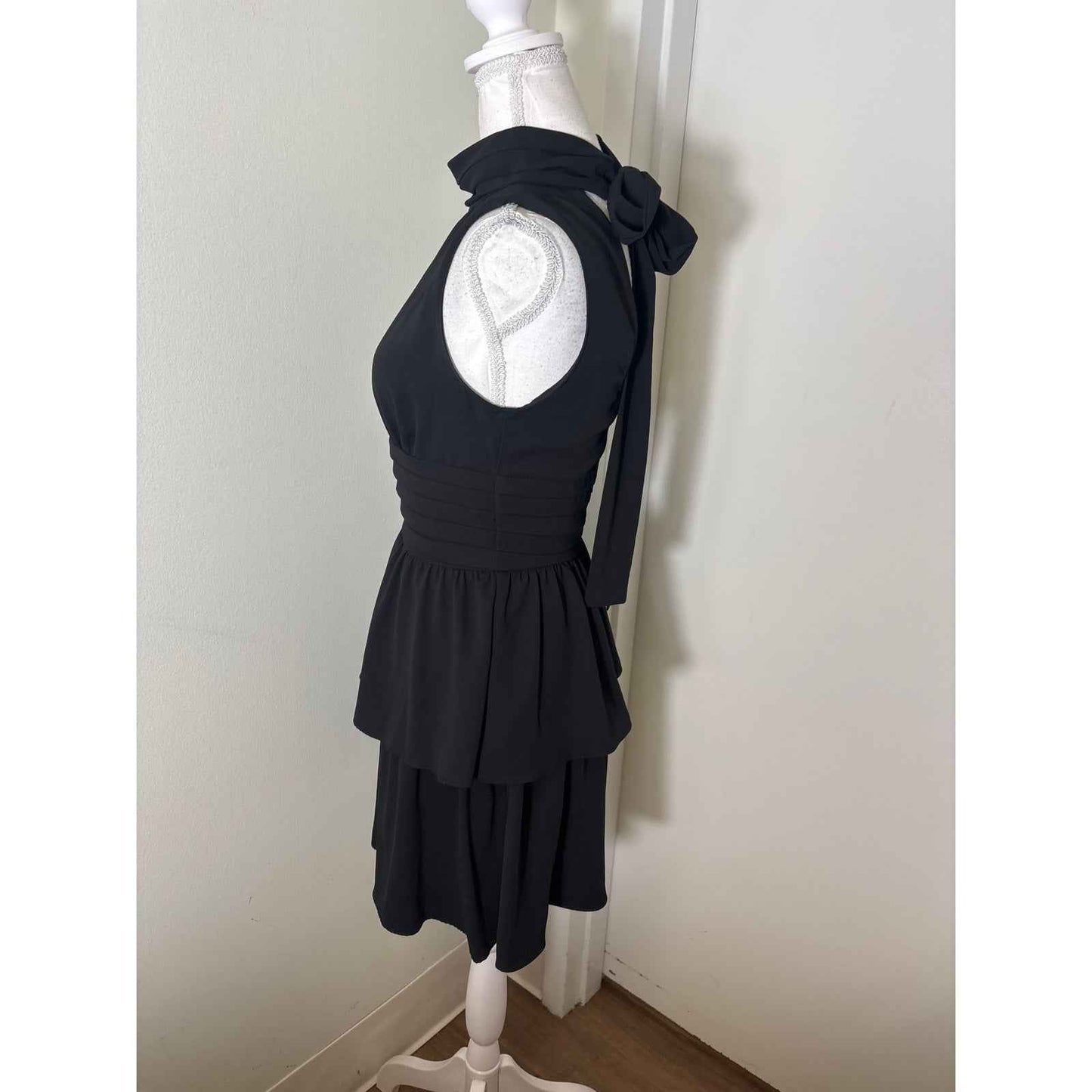 Amanda Uprichard Black Sleeveless Mini Dress with Key Hole Front Sz XS