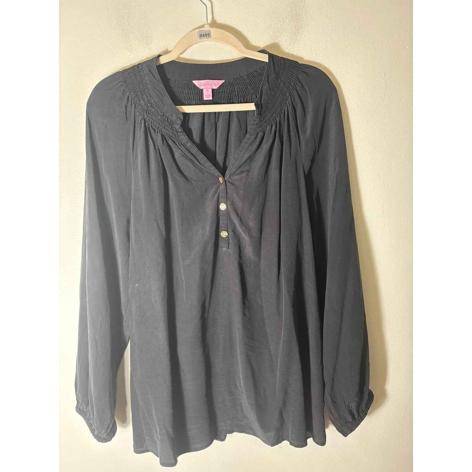 Lilly Pullitzer Black Smocked Neck Long Sleeve Blouse Sz M