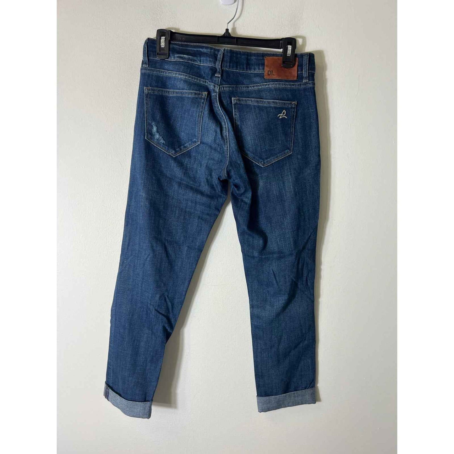 DL1961 Riley Boyfriend Ripped/ Vintage look Jeans Sz 26