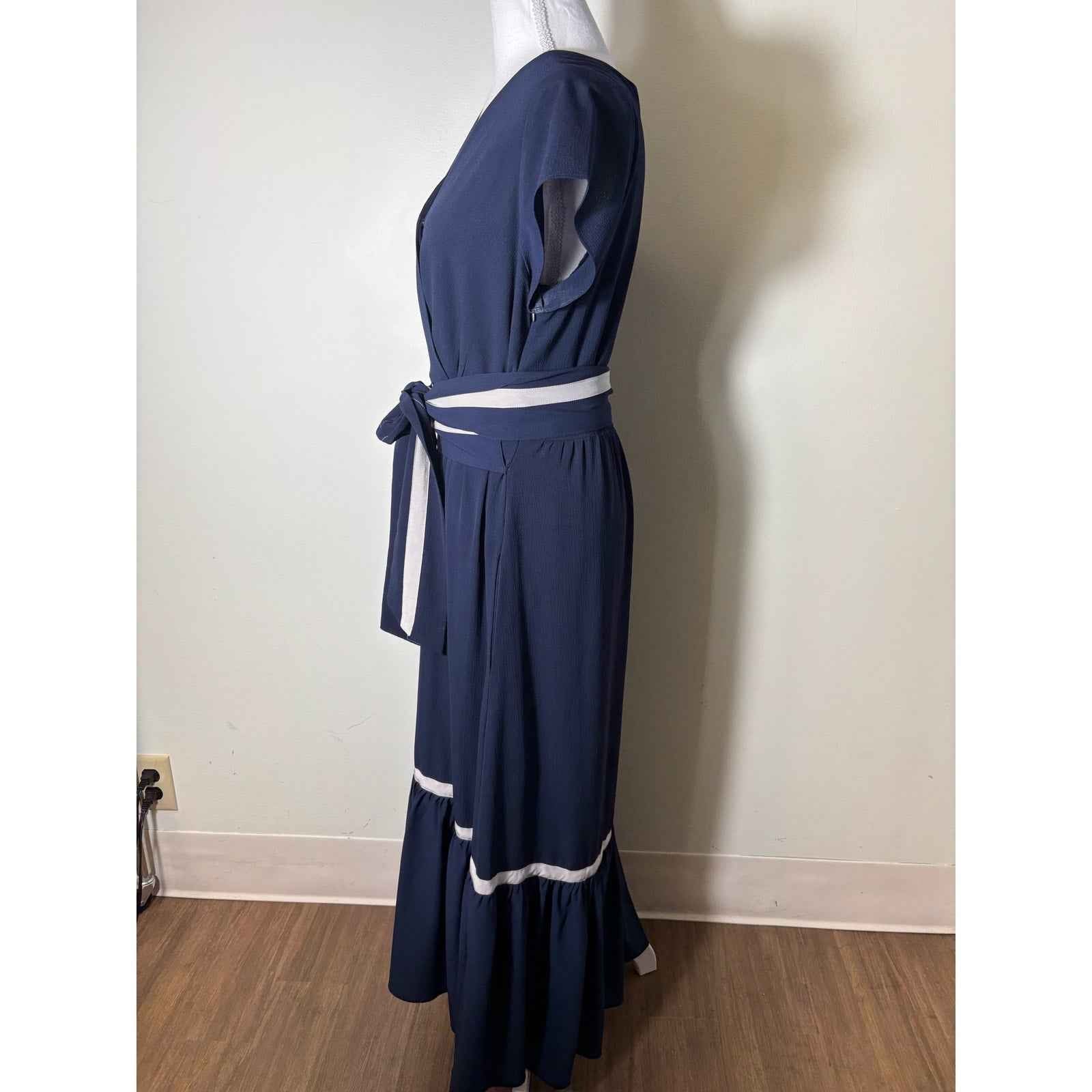 Rungolee Navy Cap Sleeve V-Neck Maxi Dress Ties at the Waist Sz S