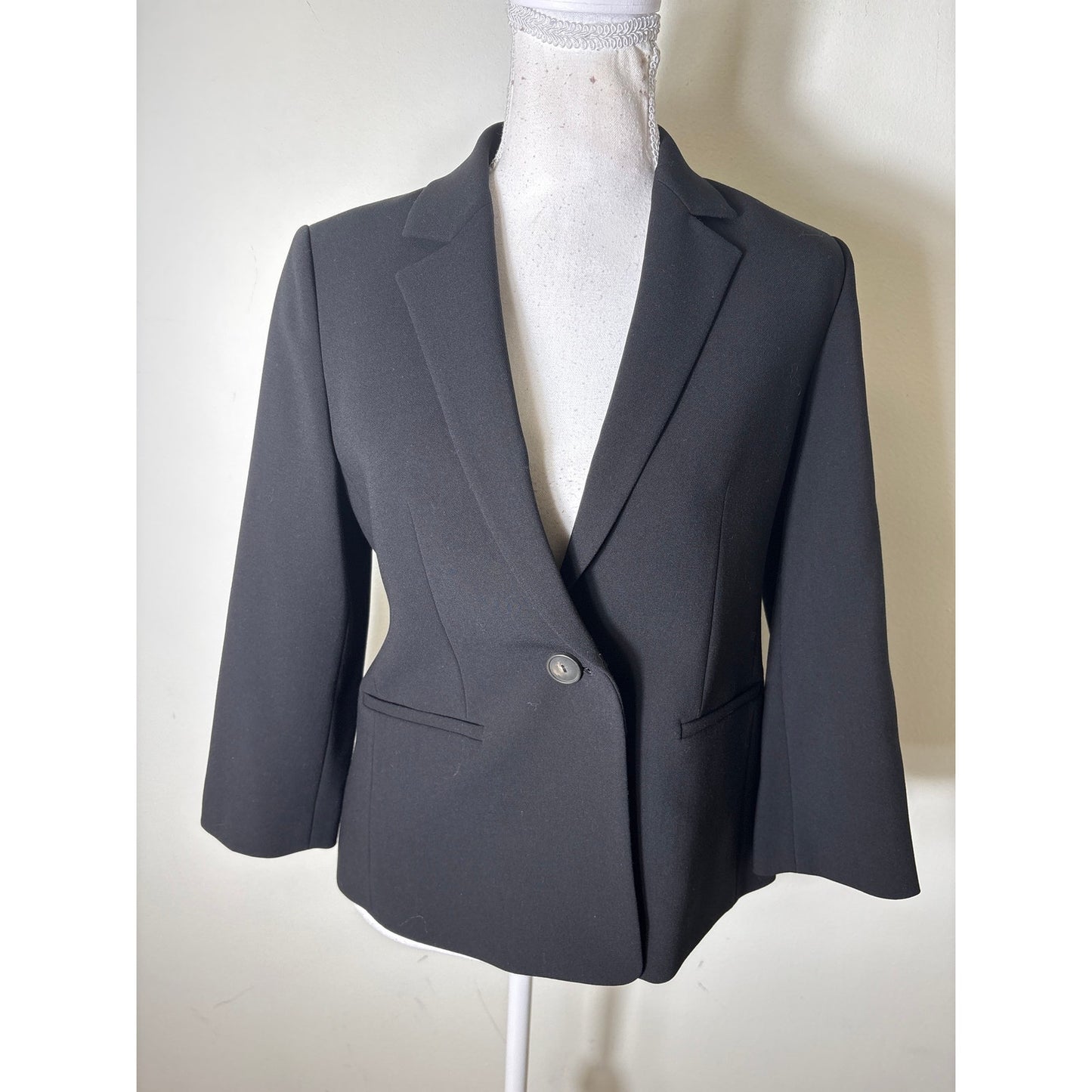 NWT Vince Black Blazer Sz 2