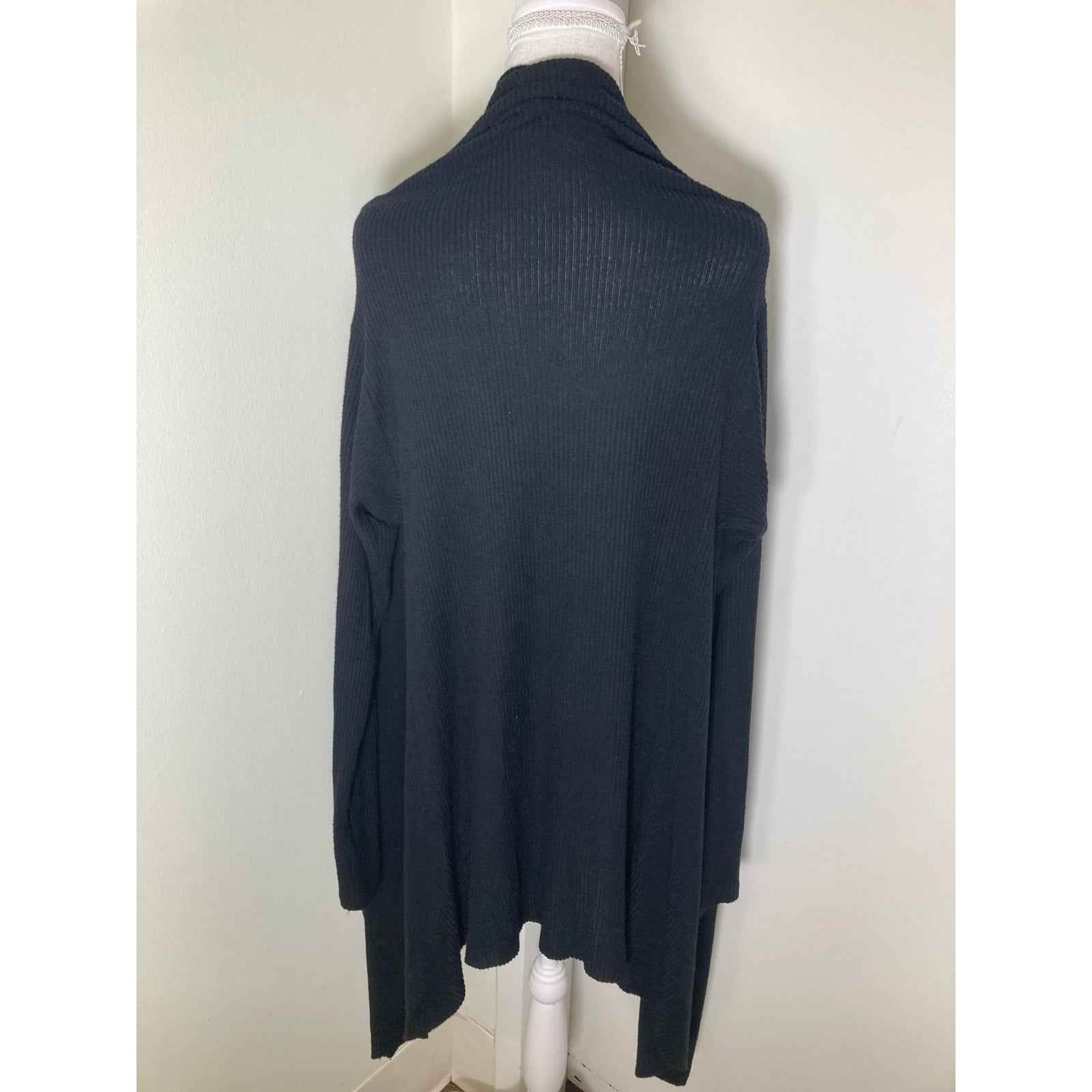 Sen Black Ribbed Cardigan Sz 1 (Xs/S)