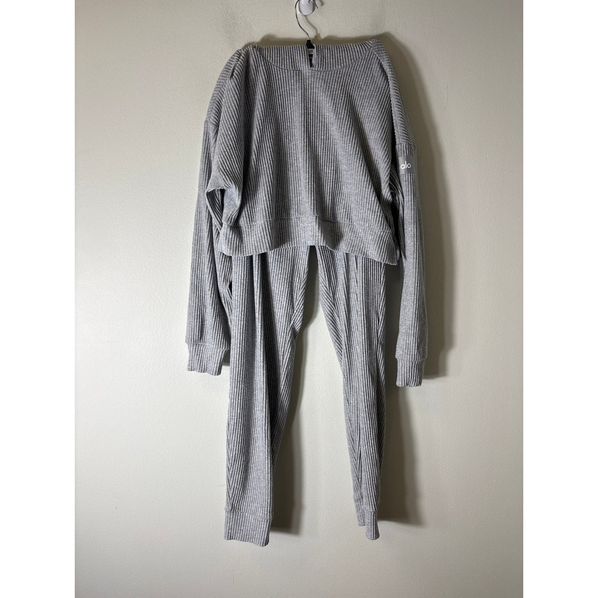 Alo Gray Ribbed Sweatsuit Sz M