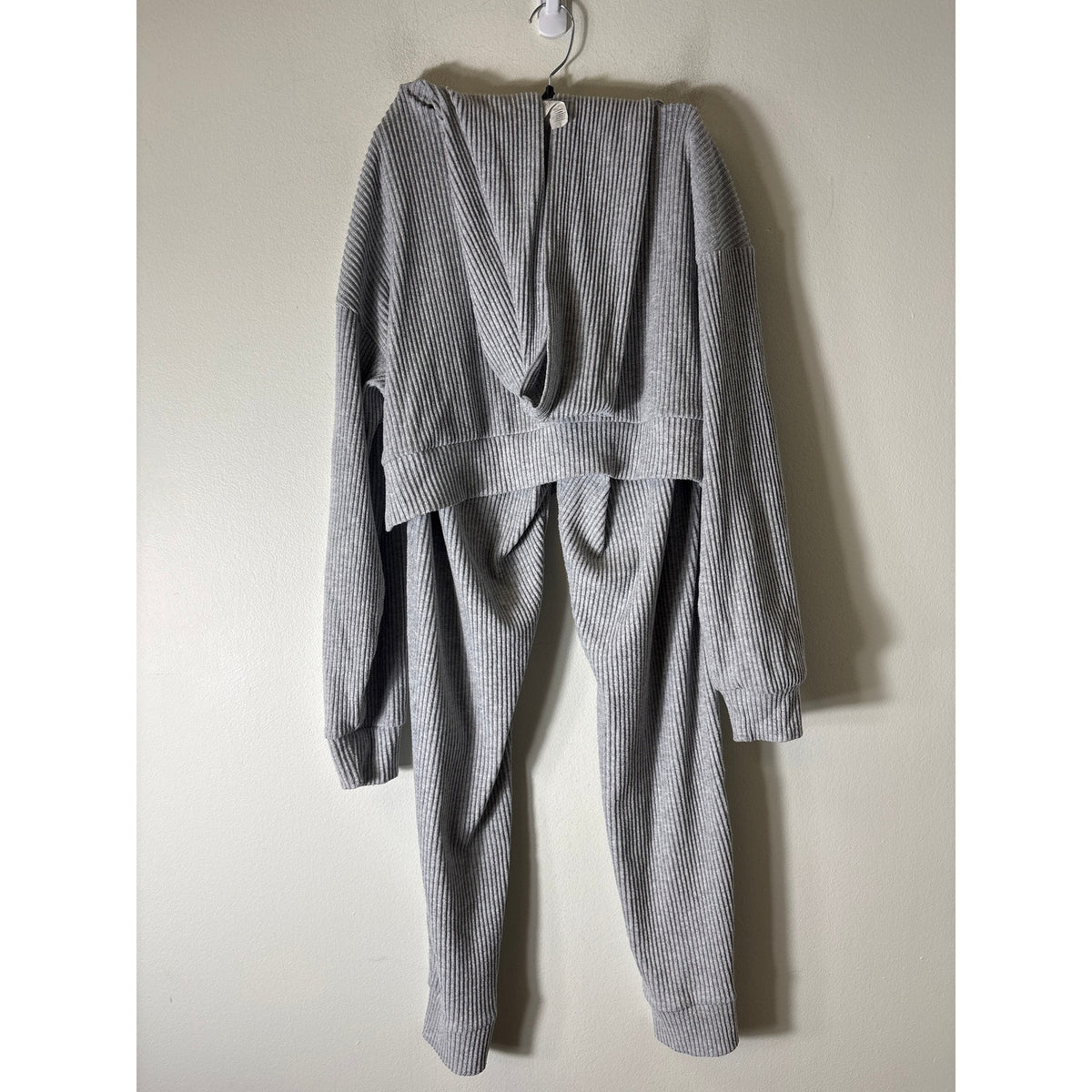 Alo Gray Ribbed Sweatsuit Sz M