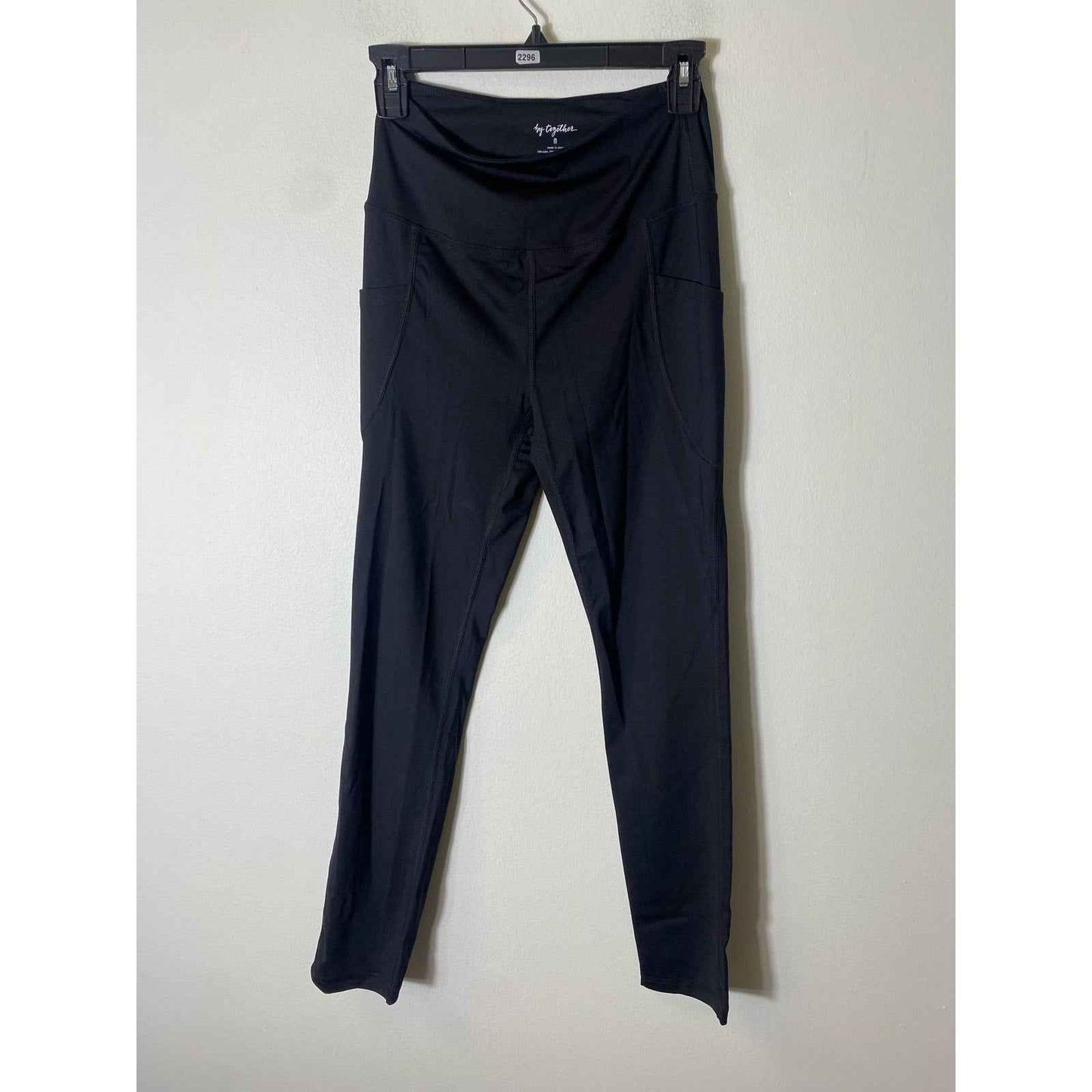 NWOT By Together Black Exercise Leggings 2 pockets Sz M