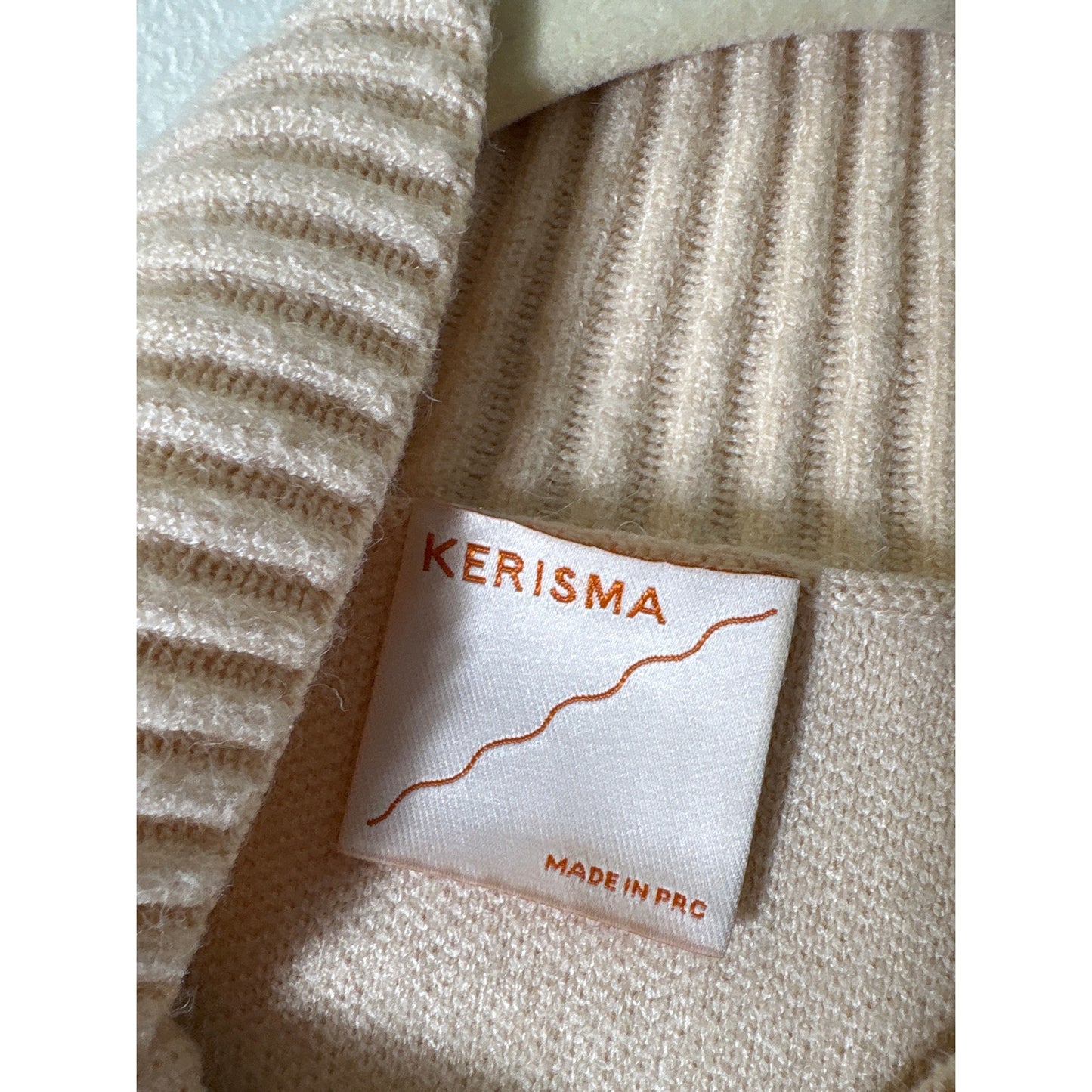 Kerisma Camel Half Sleeve Mock Neck Box Cut Sweater Sz OS