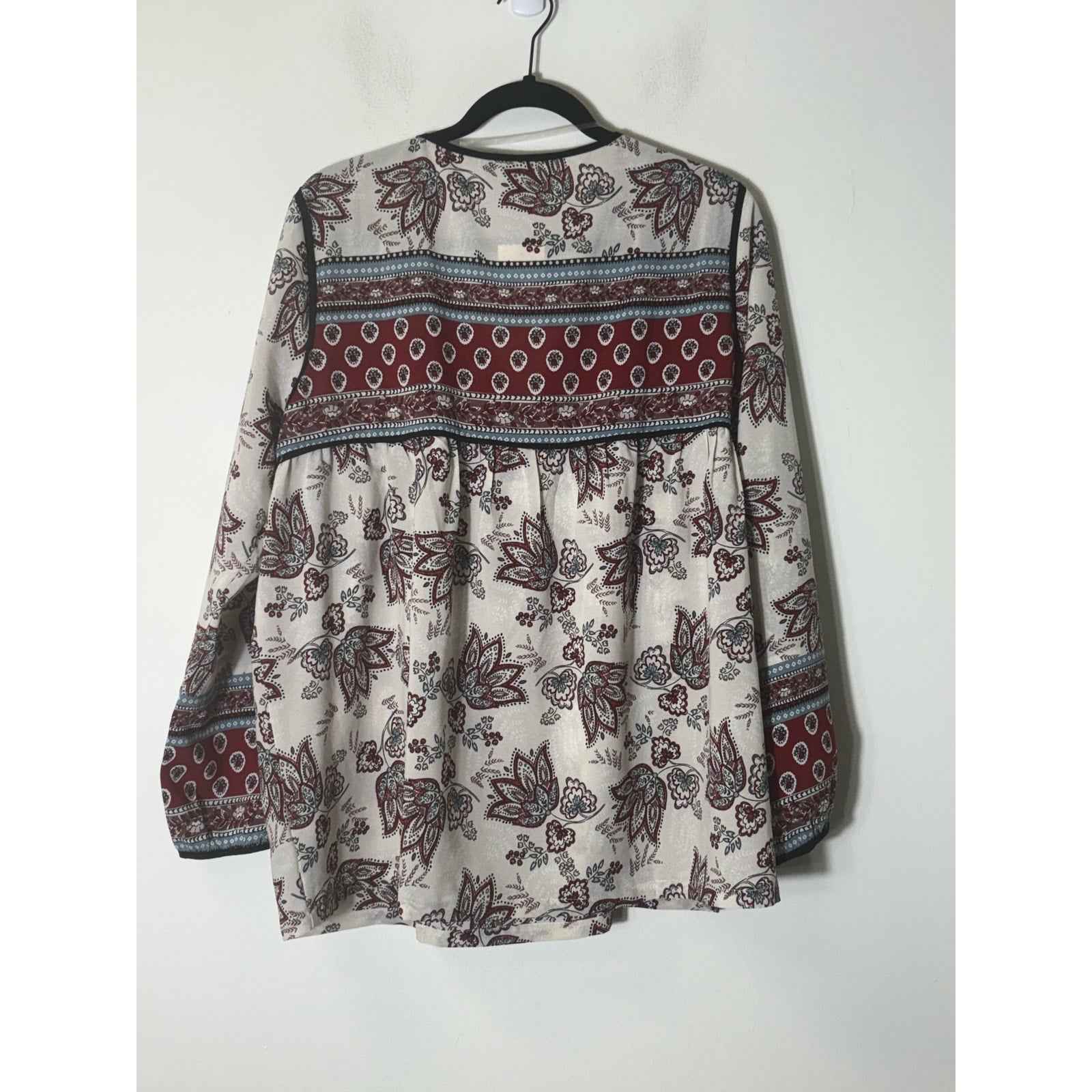 NWT Sanctuary Ivory Multicolor Long Sleeve V-Neck Boho Top Sz L