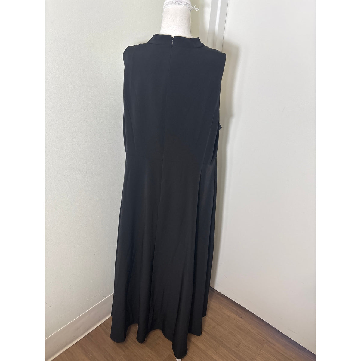 Adrianna Papell Black Sleeveless Romper Sz 16
