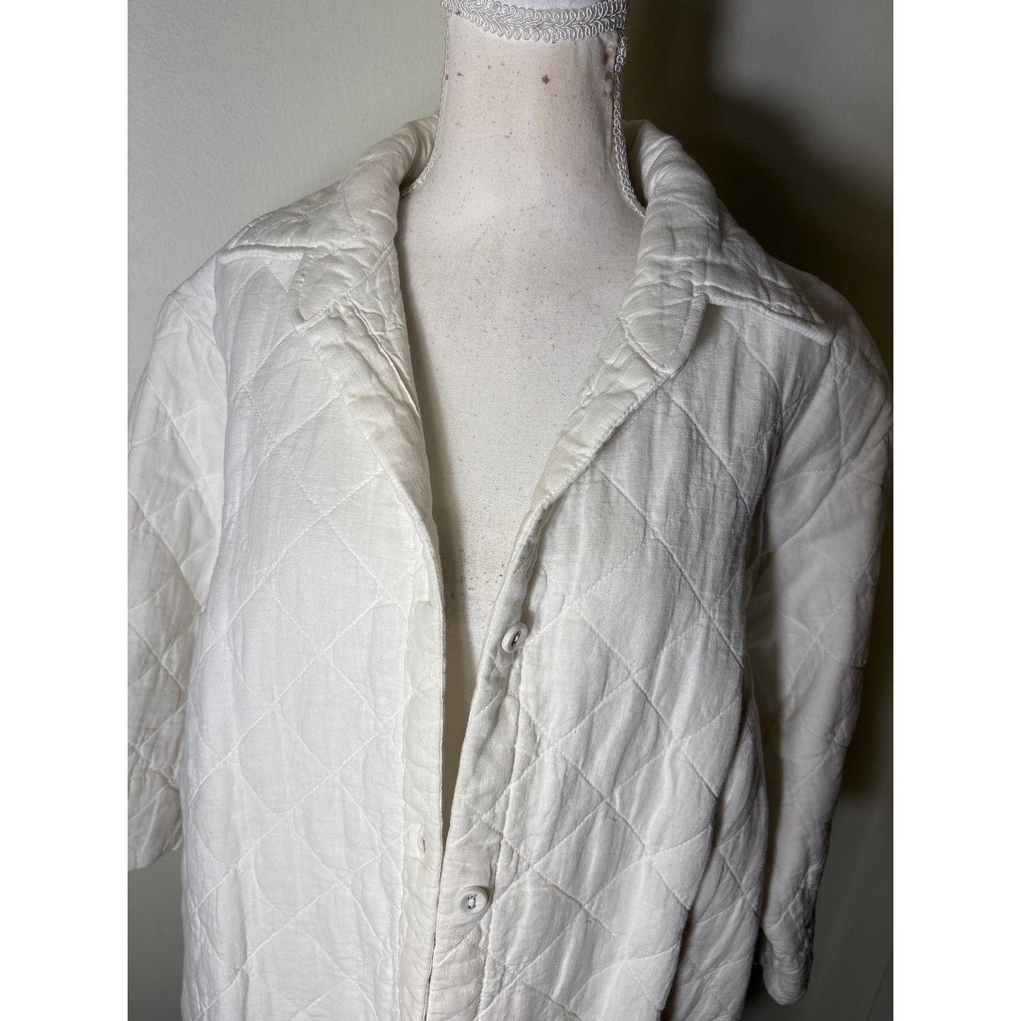 Waterworks White Quilted Short Sleeve Coat Sz L