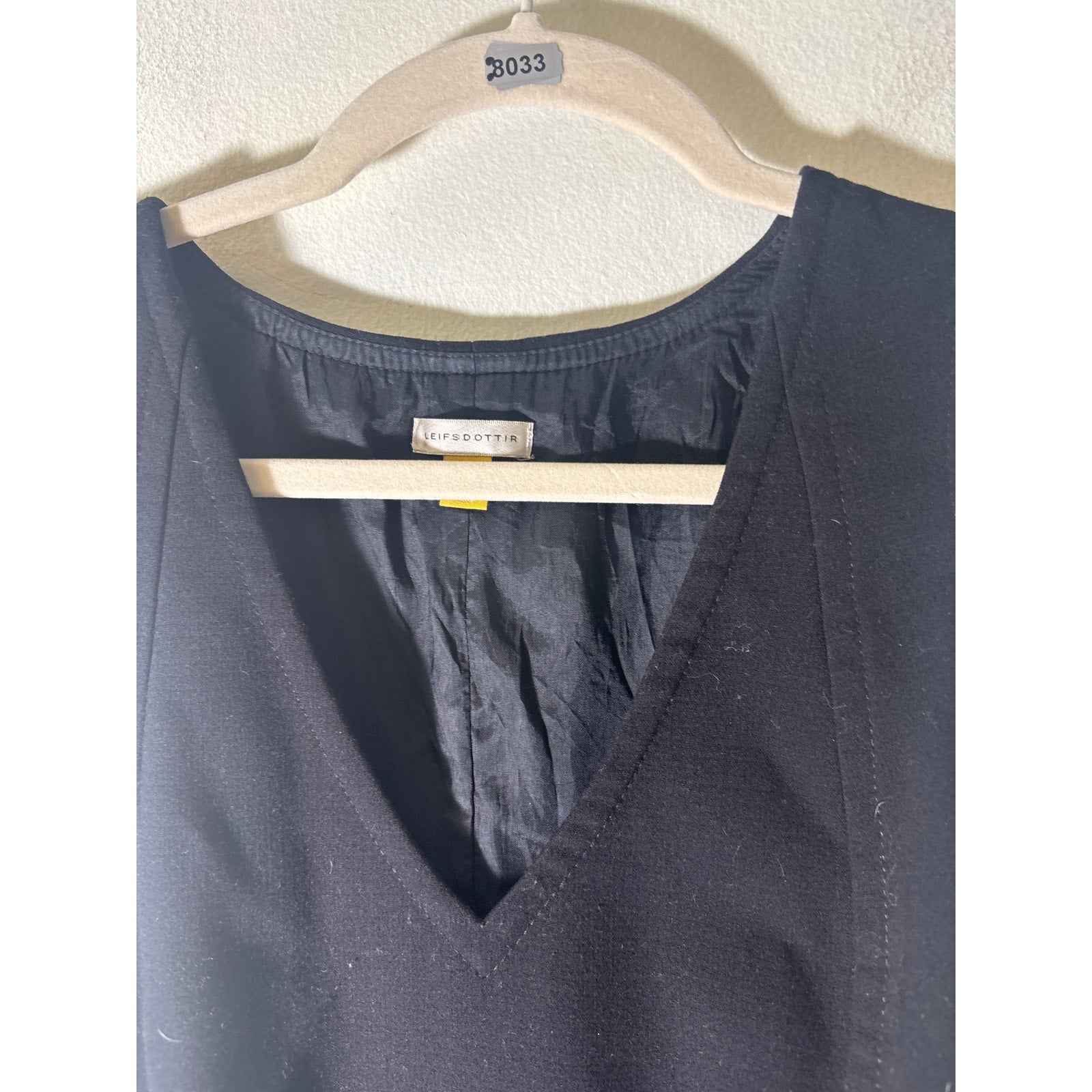 Leifsdottir Black Sleeveless V-Neck Peplum  Top Sz 6