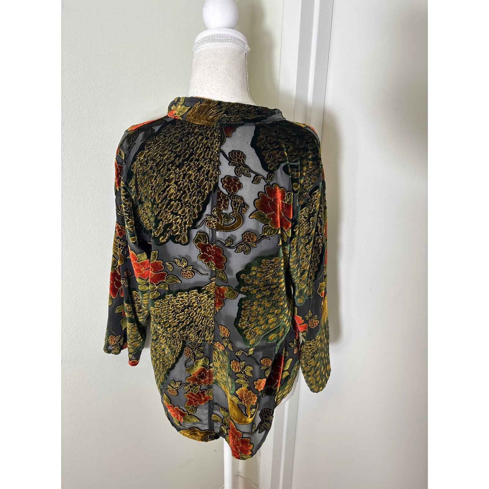 Uru Black Floral Velvet  Blouse sz 1 ( small)