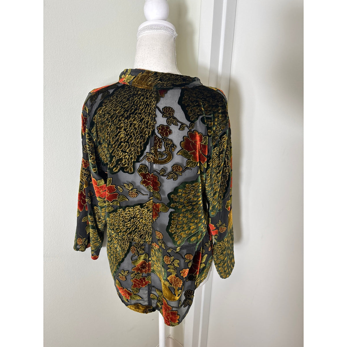 Uru Black Floral Velvet  Blouse sz 1 ( small)