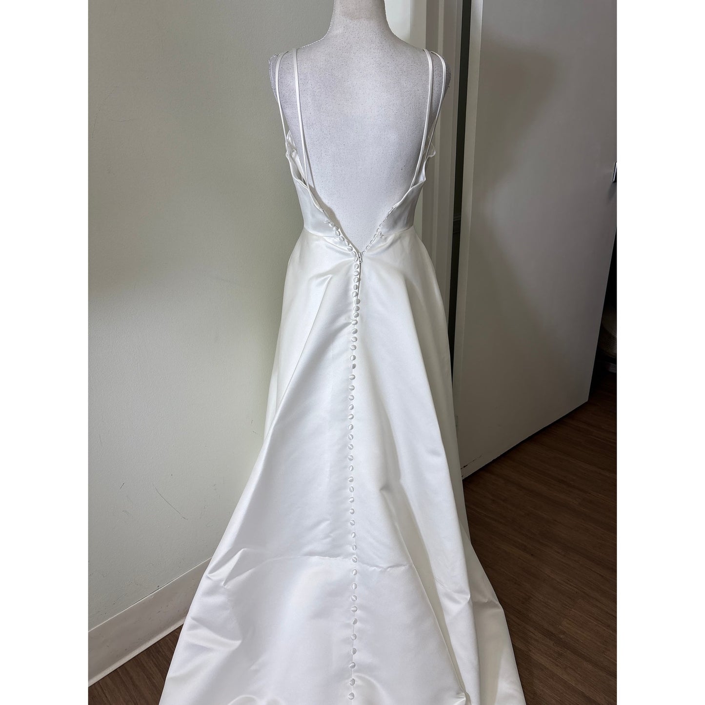 Wedding Gown White Satin Minimalist V-Neck with Open Scalloped Back Sz 4