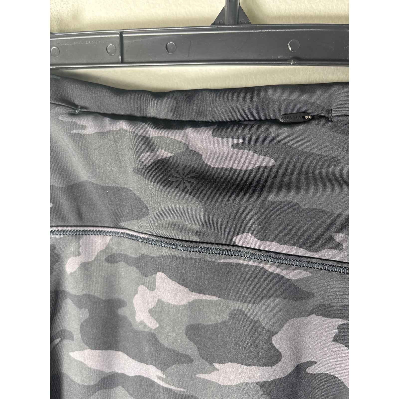 Athleta Black Camo Athletic "Match Point Skort" Sz S
