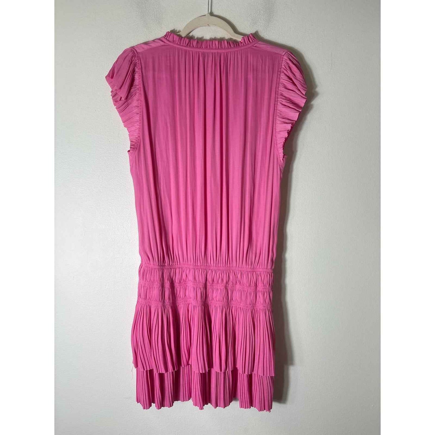 Current Air Classic Pink Flutter Sleeve Smocked Waist Knee Length Dress Sz M