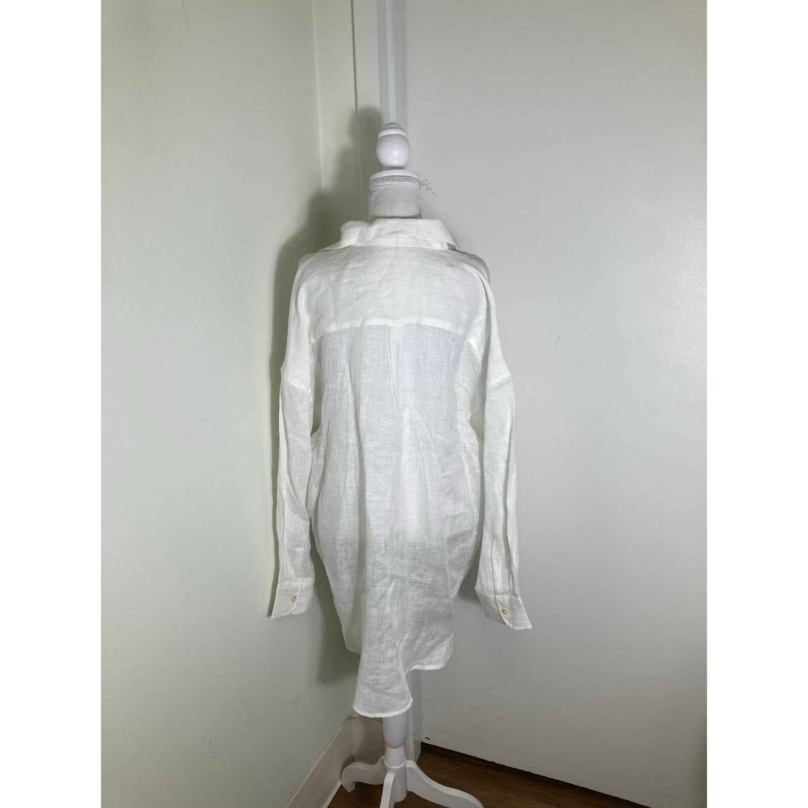 NWOT Vitamin A White Linen Long Sleeve Button Down Cover Up Sz L