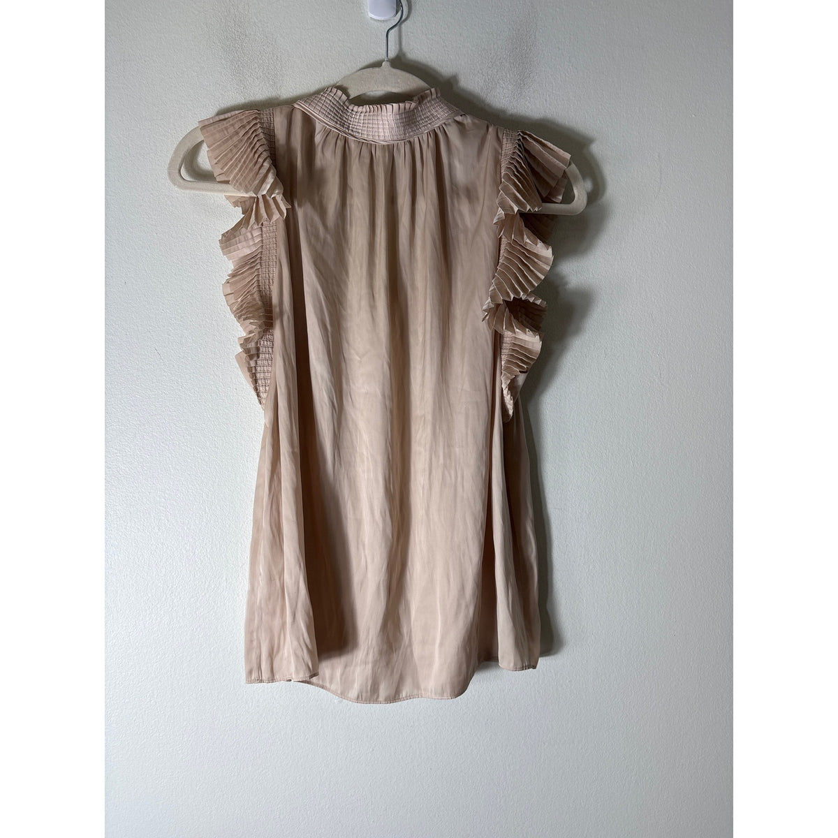 FRAME Champagne Sleeveless Pleated Fluttersleeve Top Sz M