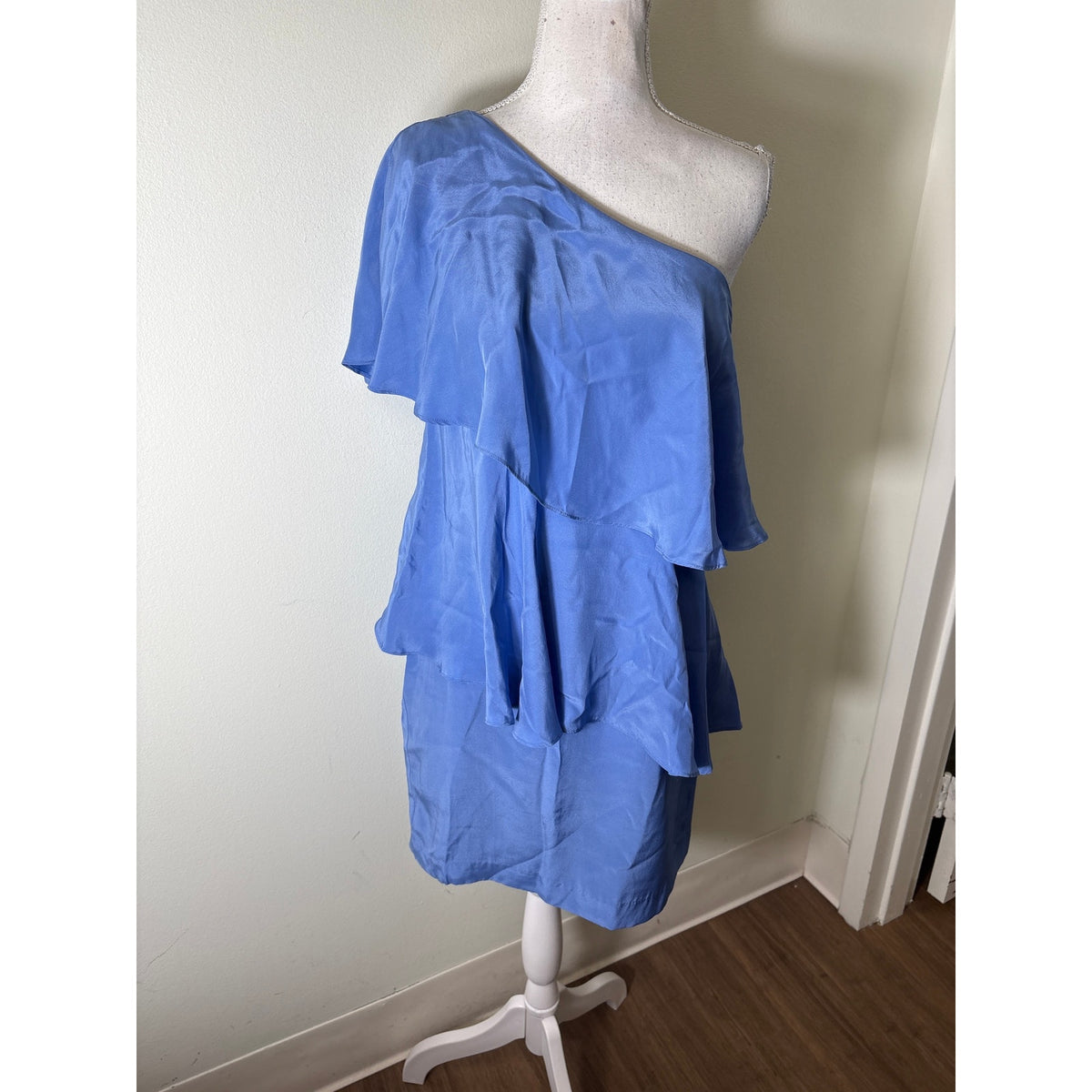 Annie Griffin Periwinkle One Shoulder Layered Ruffle Dress Sz 4