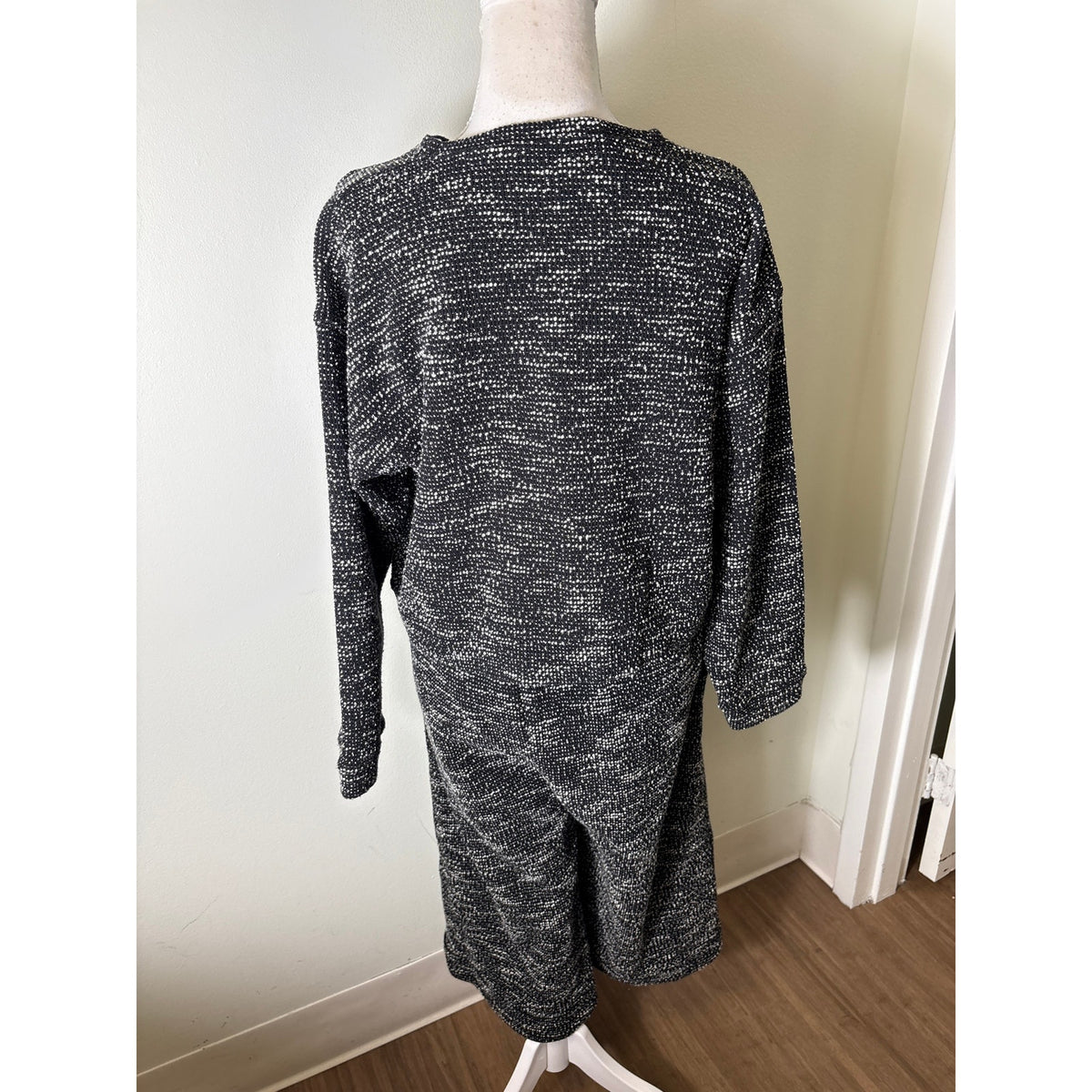 Buru Black and White Knit Top and Bottom Set Sz S/M