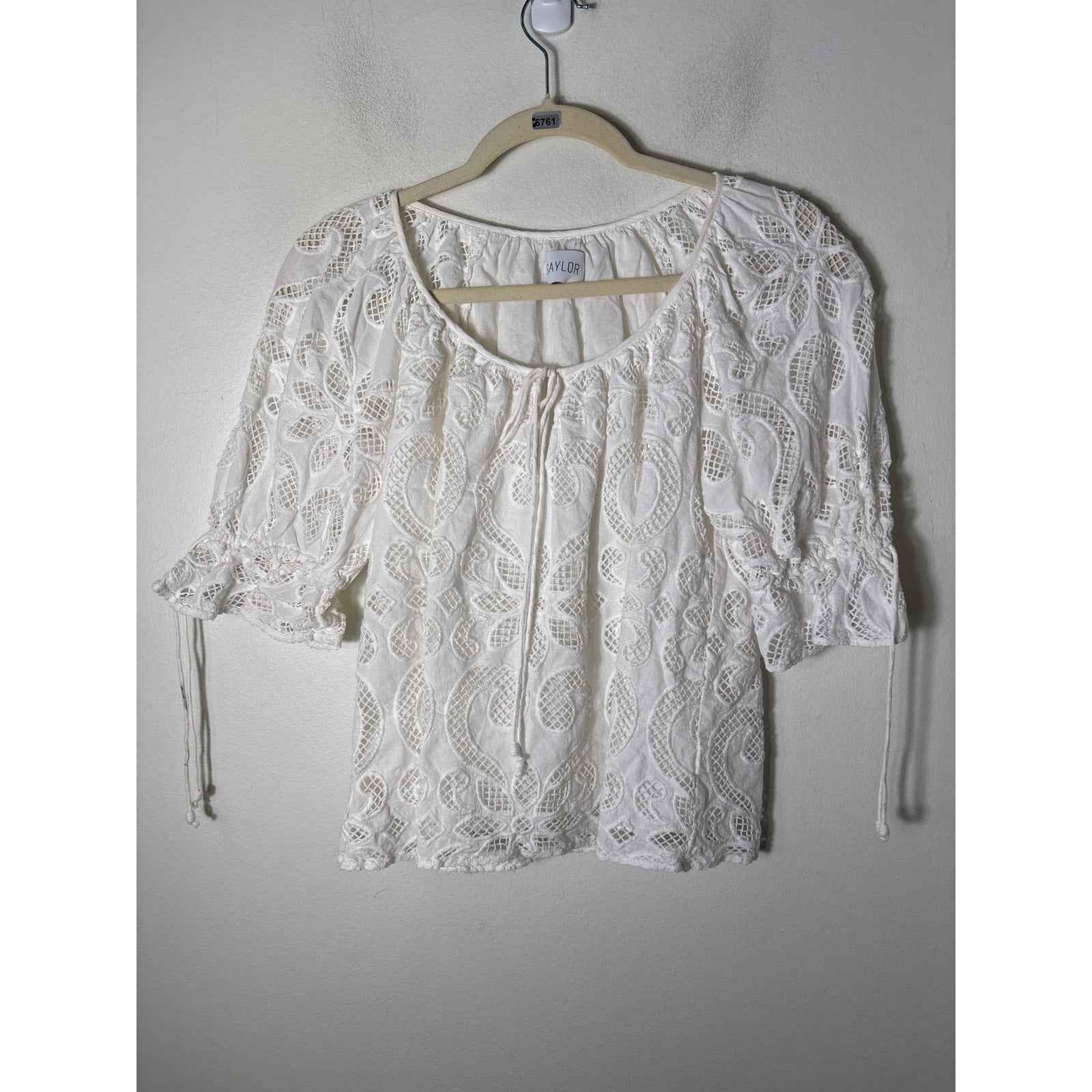 Saylor White Cotton Eyelet Half Sleeve Shirt Sz S