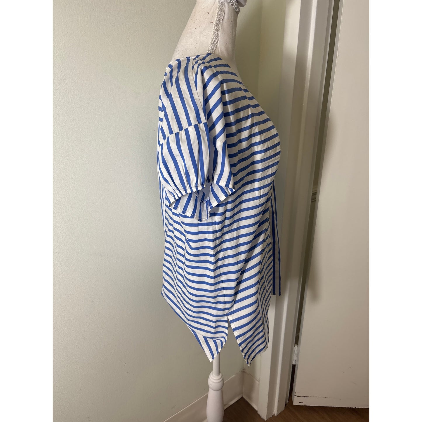 NWT Harshman Blue White Stripe Cap Sleeve V-Neck Cotton Shirt Sz M