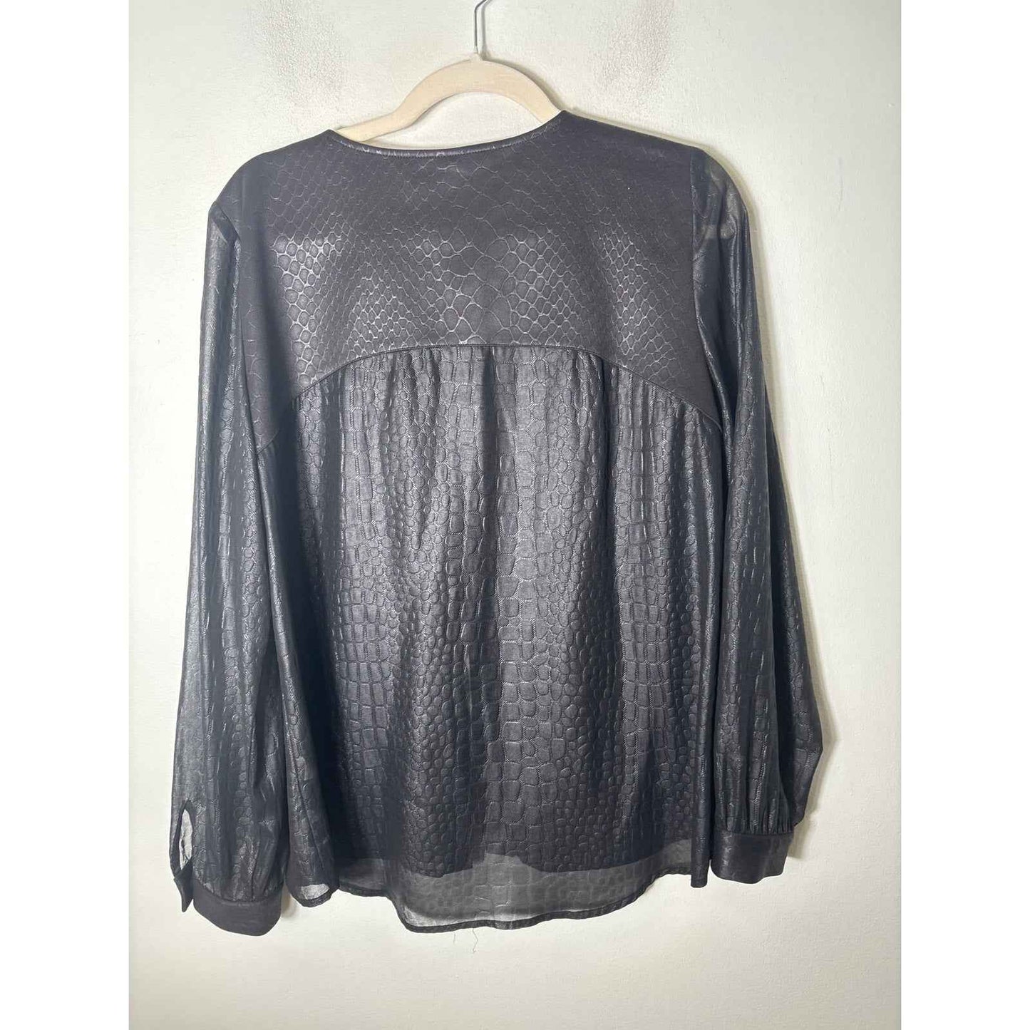 Gianni bini Black Croc Print Button Up Blouse Sz M