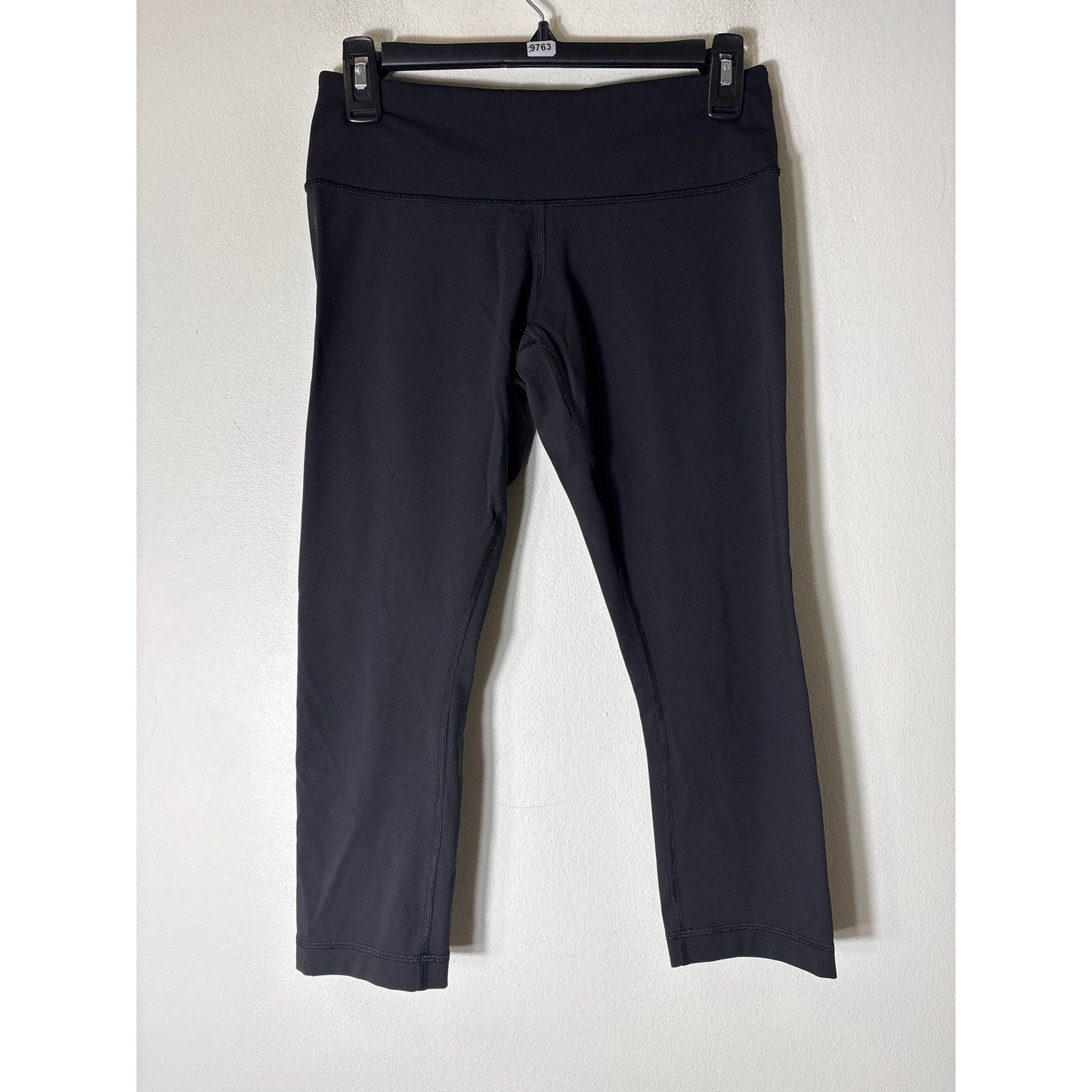 Lululemon Black Cropped Leggings Sz 6
