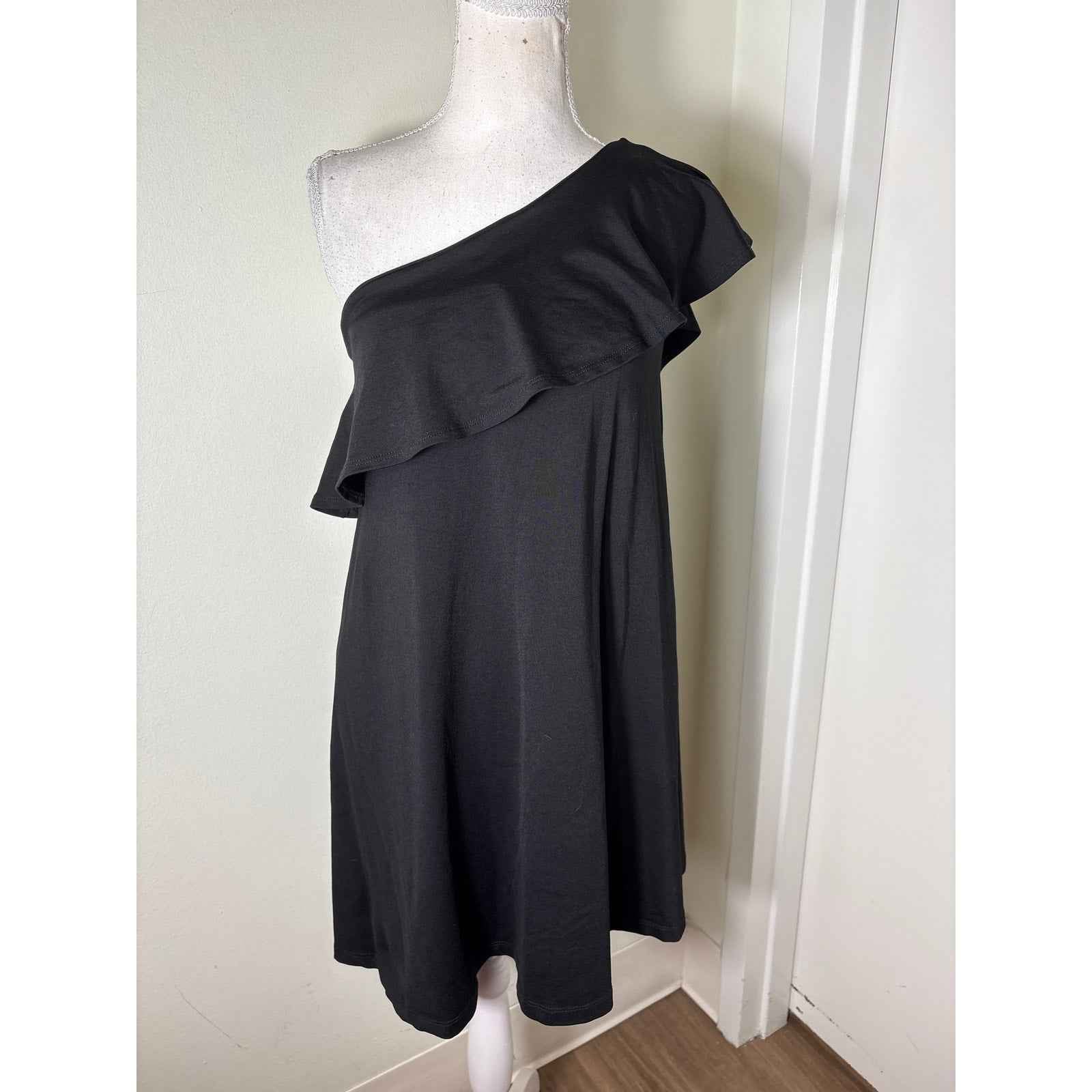 Susana Monaco Black One Shoulder Ruffle Mini Dress Sz S