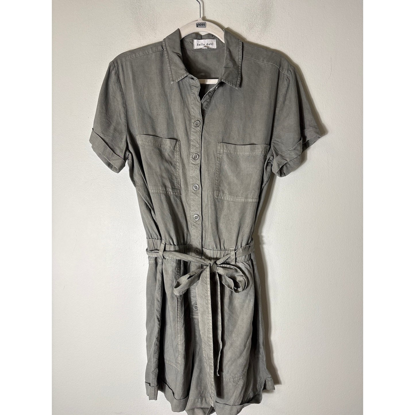 Bella Dahl Greenish Gray Short Sleeve Button Up Romper Sz M