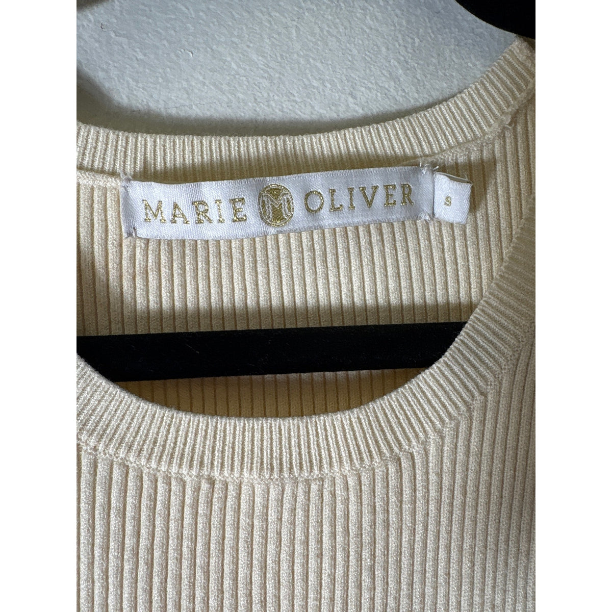 Marie Oliver Cream Flutter Sleeve Ripped Top Sz S