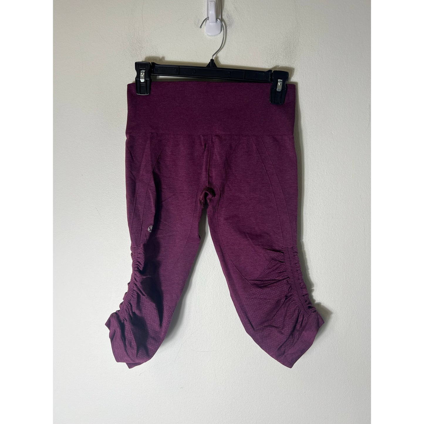 Lululemon Dark Purple Below the Knee Leggings with Ribbed Waistband Sz 6