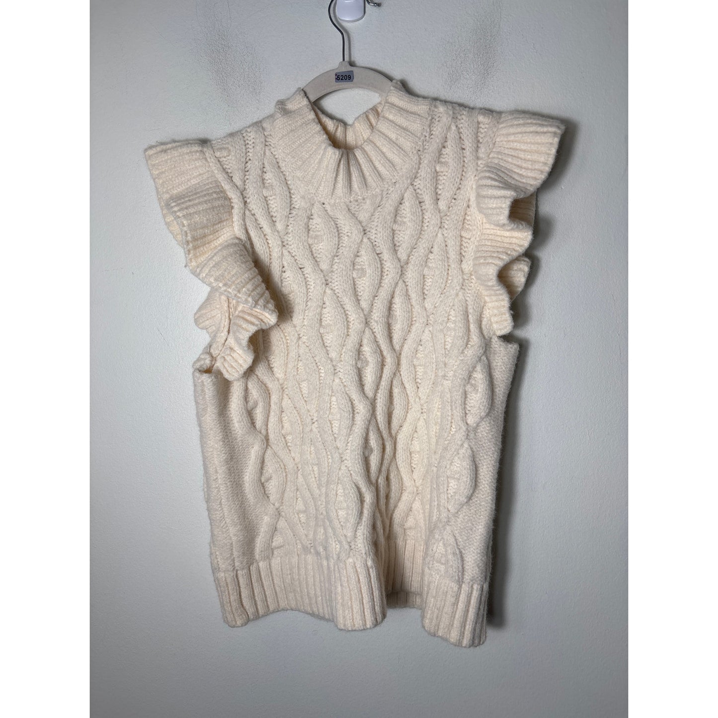 Line and Dot Off White Flutter Sleeve Knit Sweater Sz L