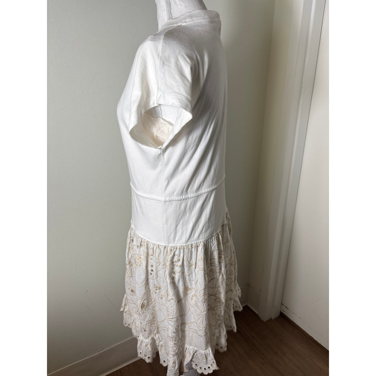 SeeBY Chloe White Cap Sleeve Mixed Media Knee Length Dress Sz 8