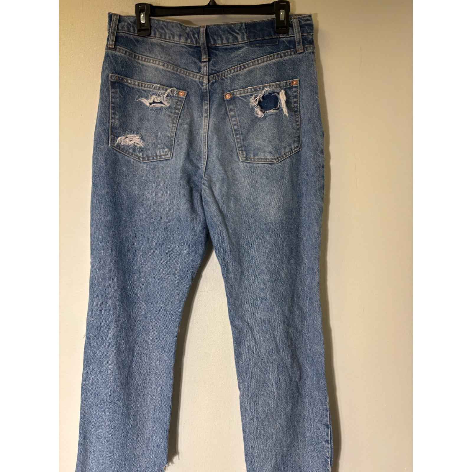 Woman's Bundle of 4. Jeans, Cut Offs and Tank Sz 8