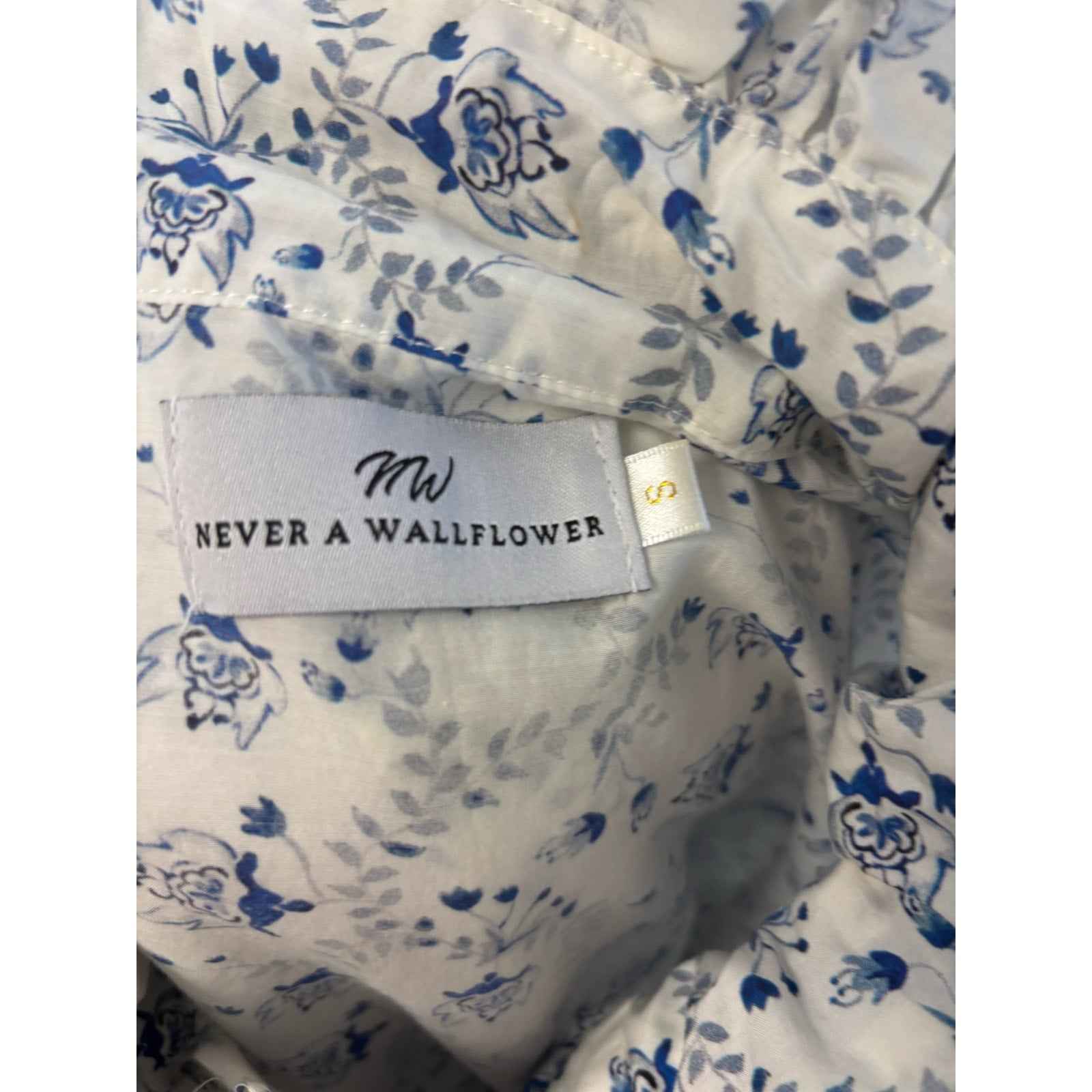 Never A Wallflower Blue White Floral 3/4 Sleeve Cotton Blouse Sz S