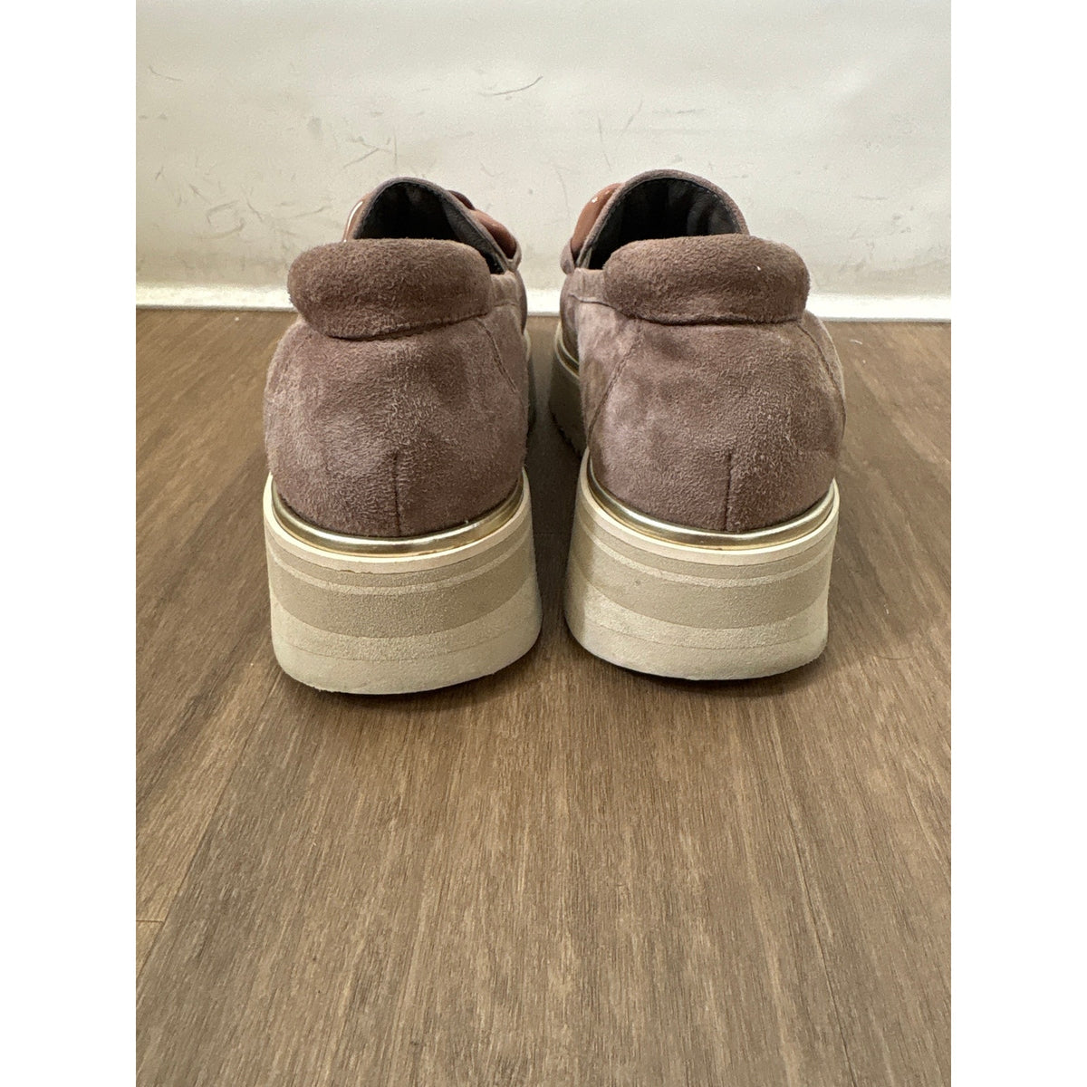 Soft Waves Brown Suede Loafers Sz 36 (5.5)