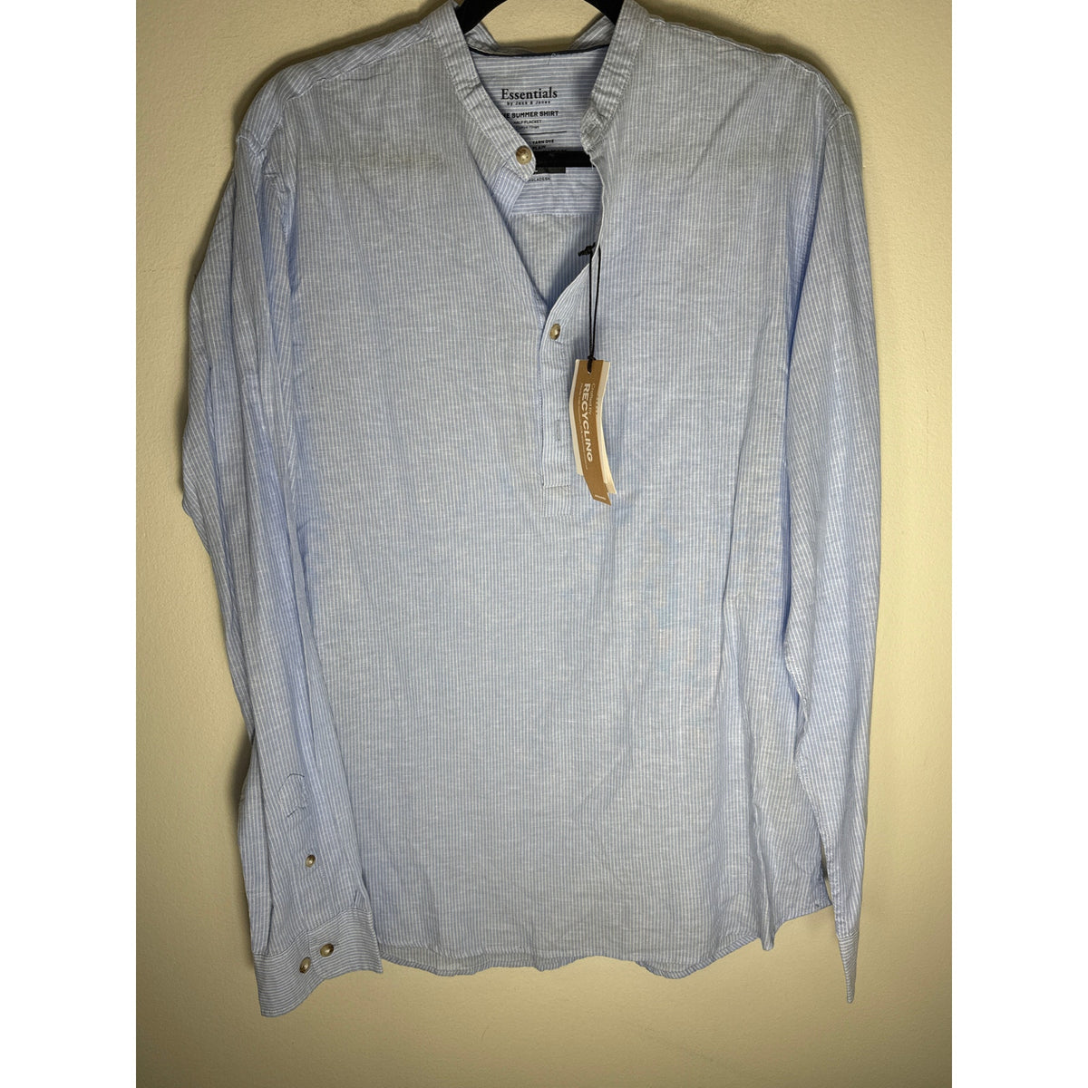 NWT Essentials by Jack & Jones Blue and White Summer Shirt sz L