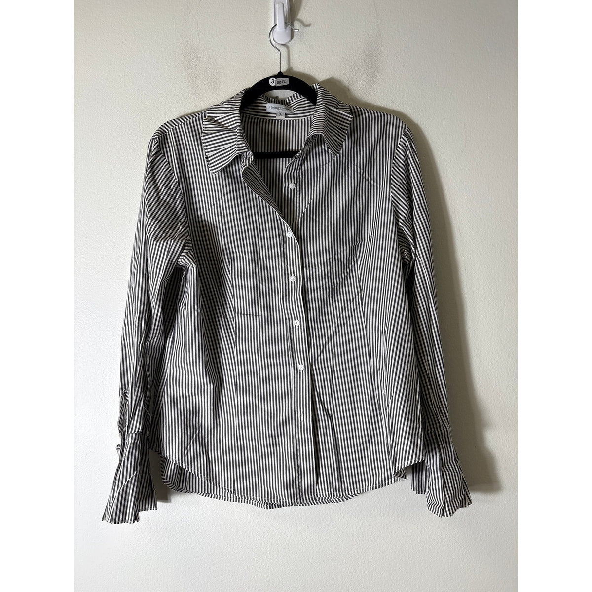 Flatiron Workshop Black and White Stripe Button Up Shirt Sz 3
