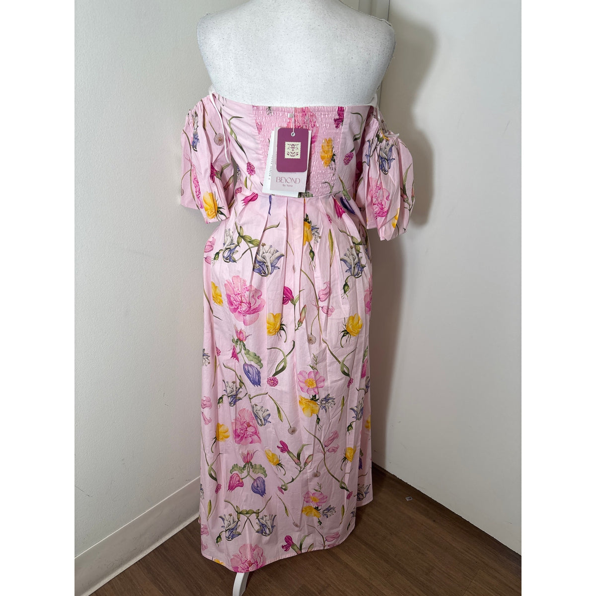 NWT Beyond by Vera Pink Floral Maxi Dress Sz S