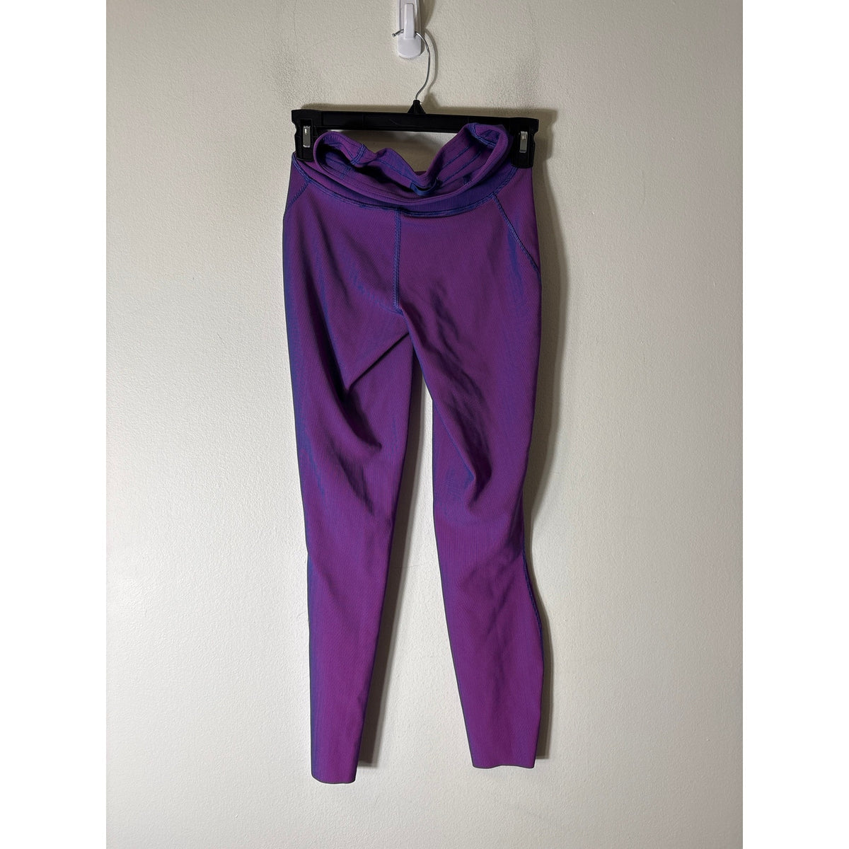 Lululemon Two Toned Pink and Blue Athletic Leggings Sz 4