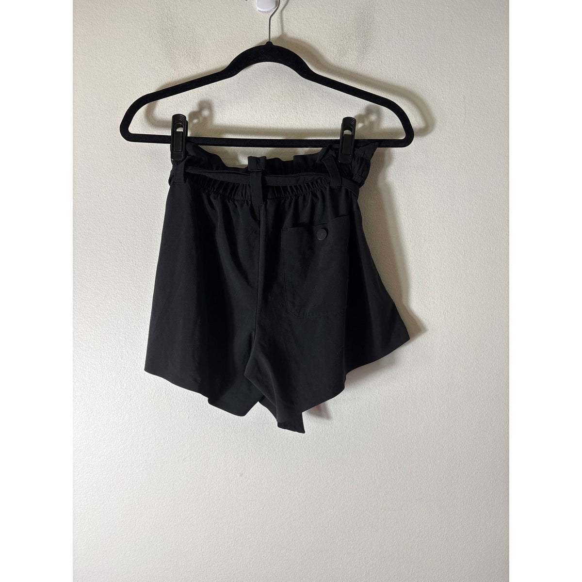 Athleta Black Tie Waist Athleisure Shorts Sz 4