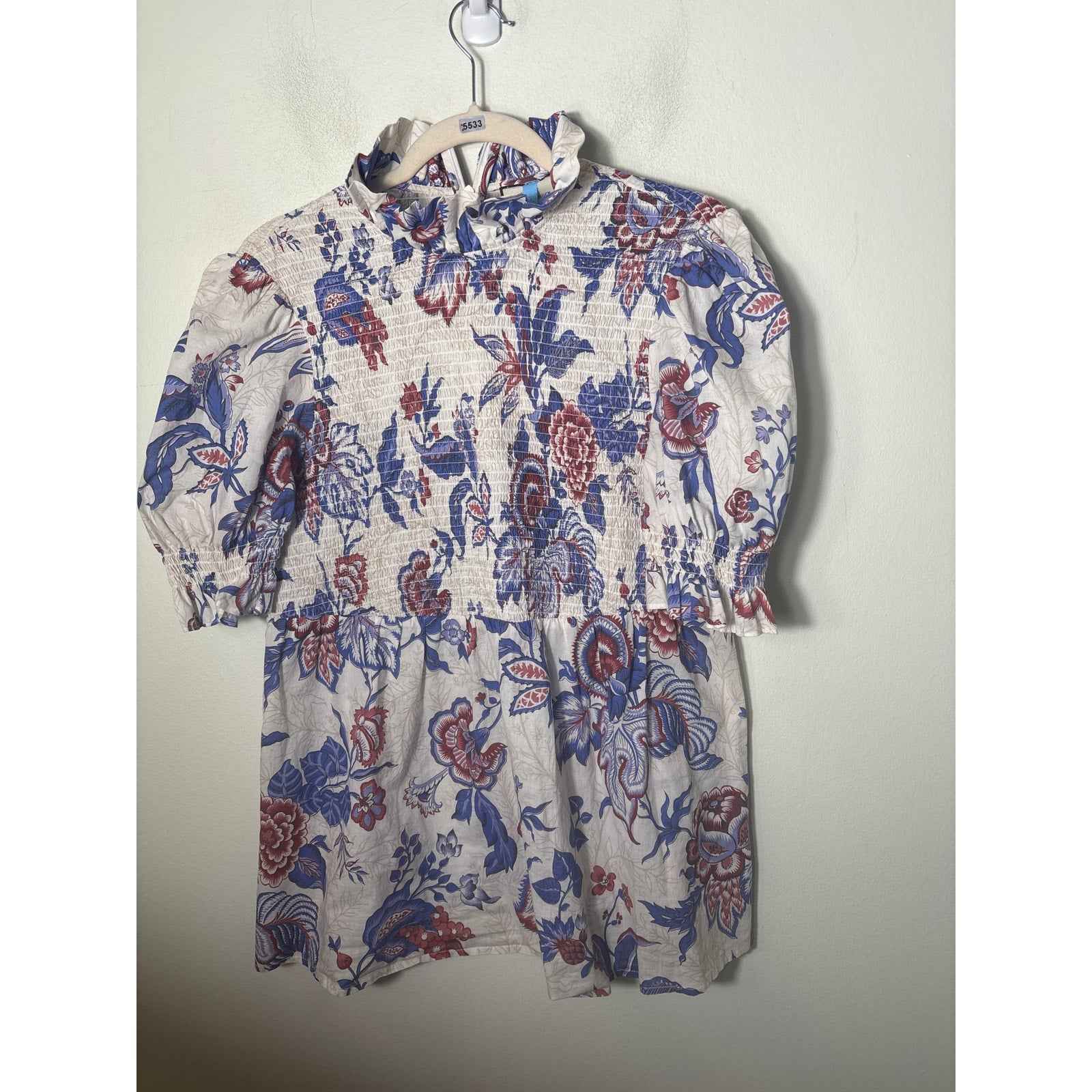 Tuckernuck Beige Floral Smocked Top Shirt sz XL