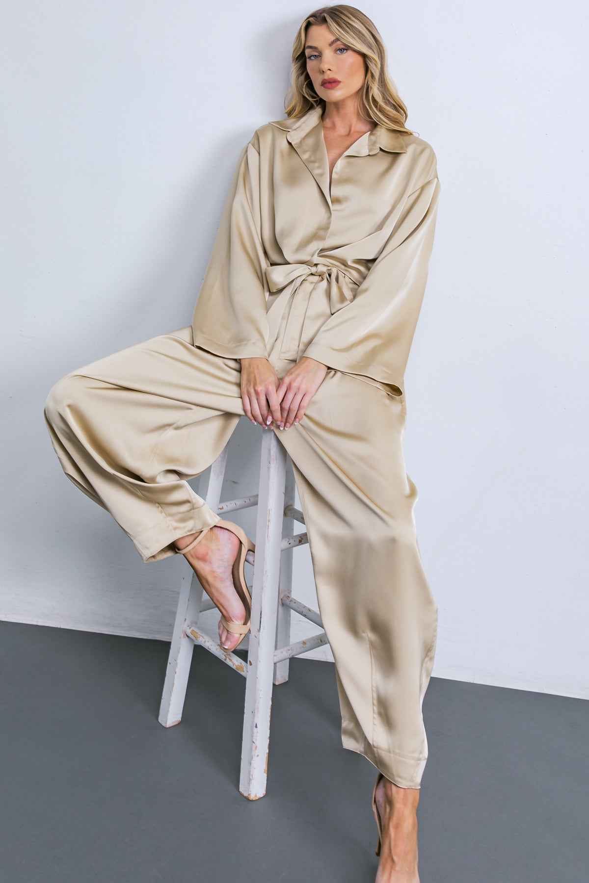 POWERFUL CHARM WOVEN SATIN PANTS